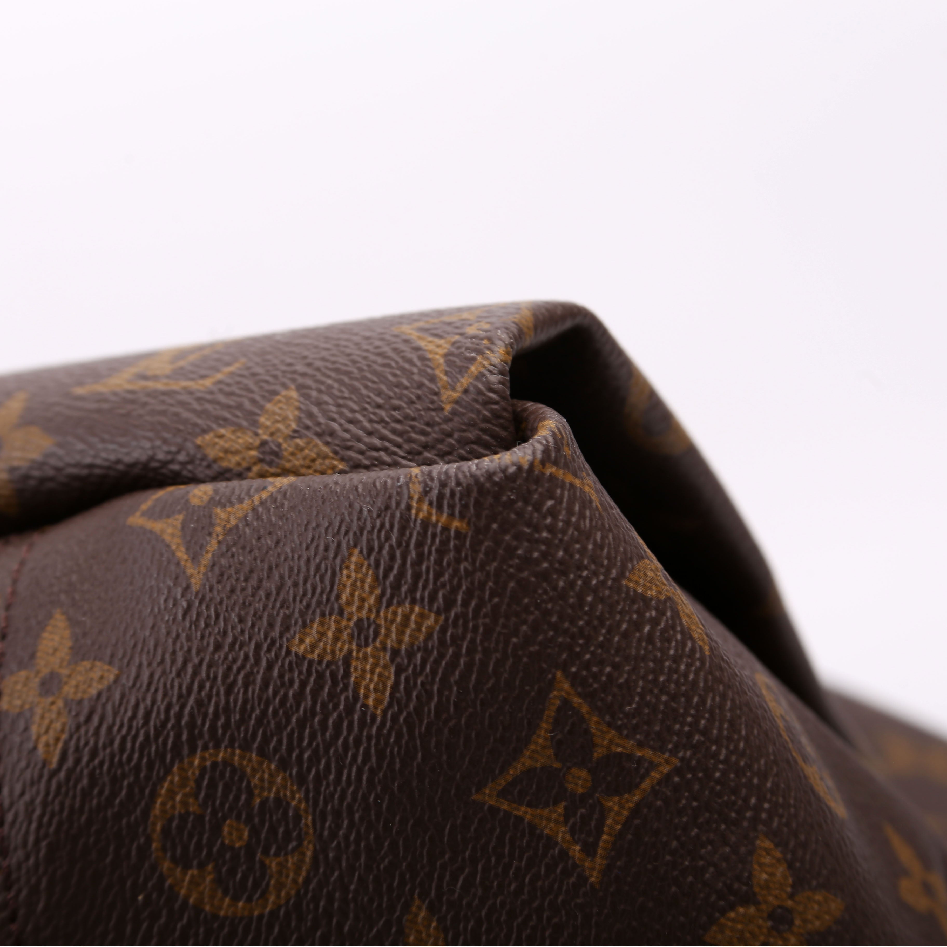 Artsy MM NM Monogram