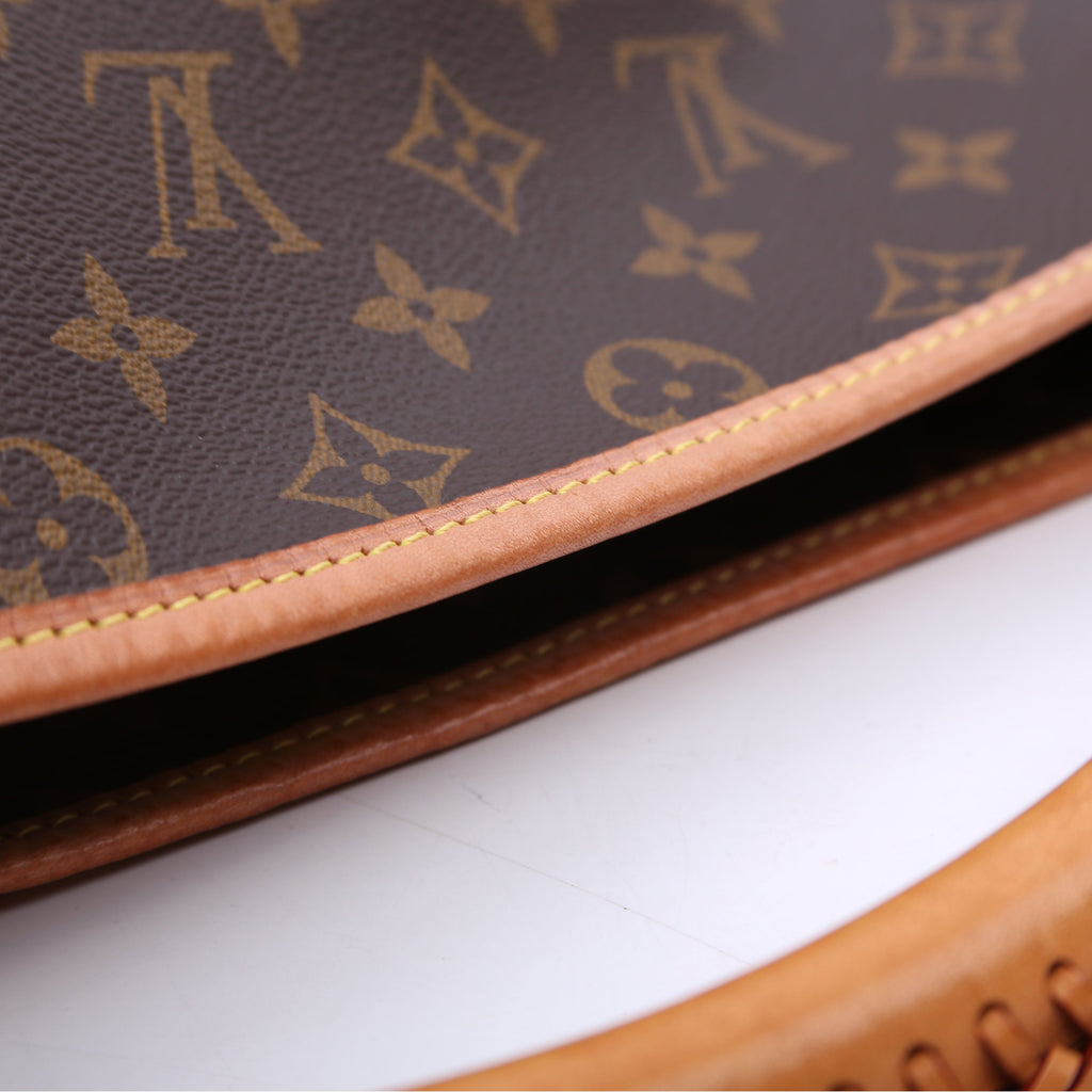 Artsy MM NM Monogram