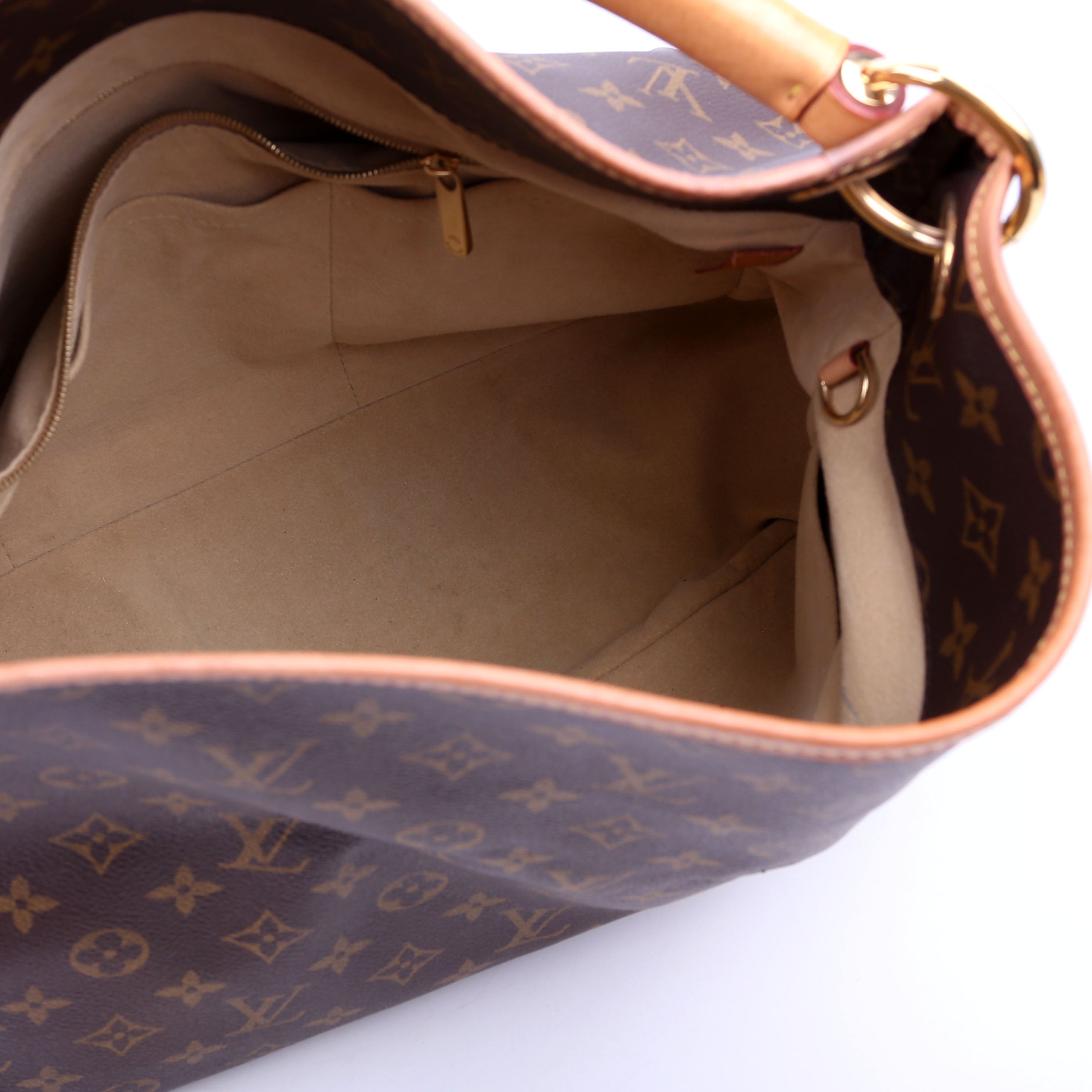 Artsy MM NM Monogram