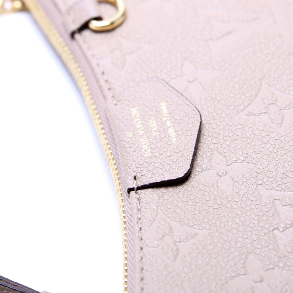 Easy Pouch On Strap Empreinte Turtledove