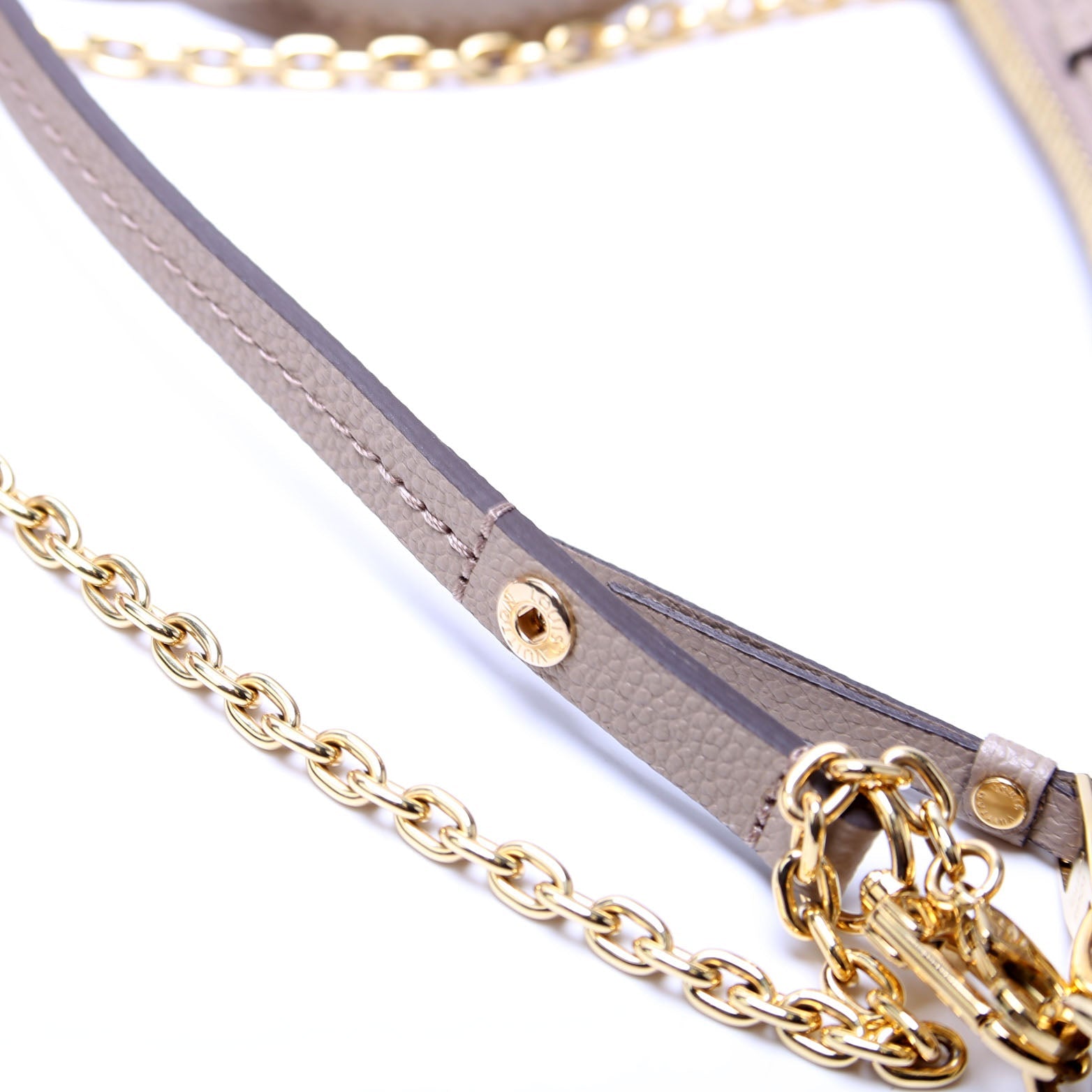 Easy Pouch On Strap Empreinte Turtledove