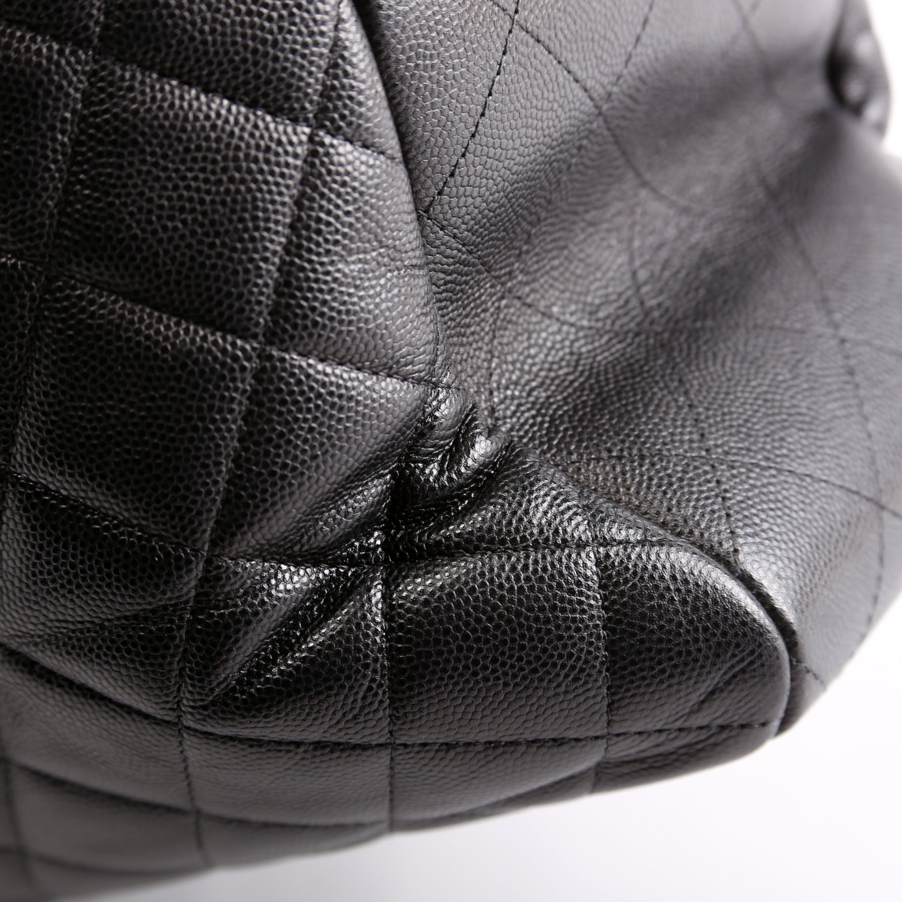 Classic CC Shopping Tote Caviar RFID Black