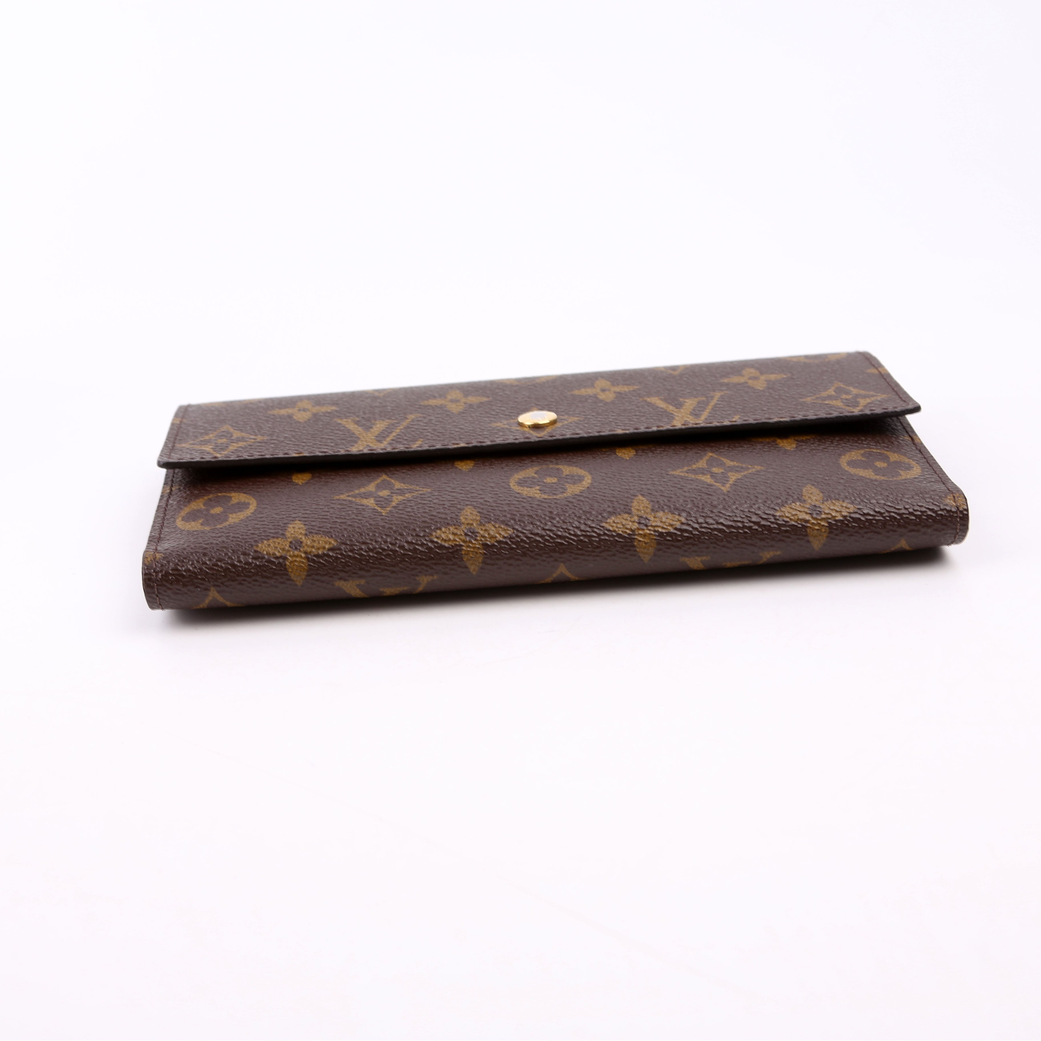 International Wallet Mongoram