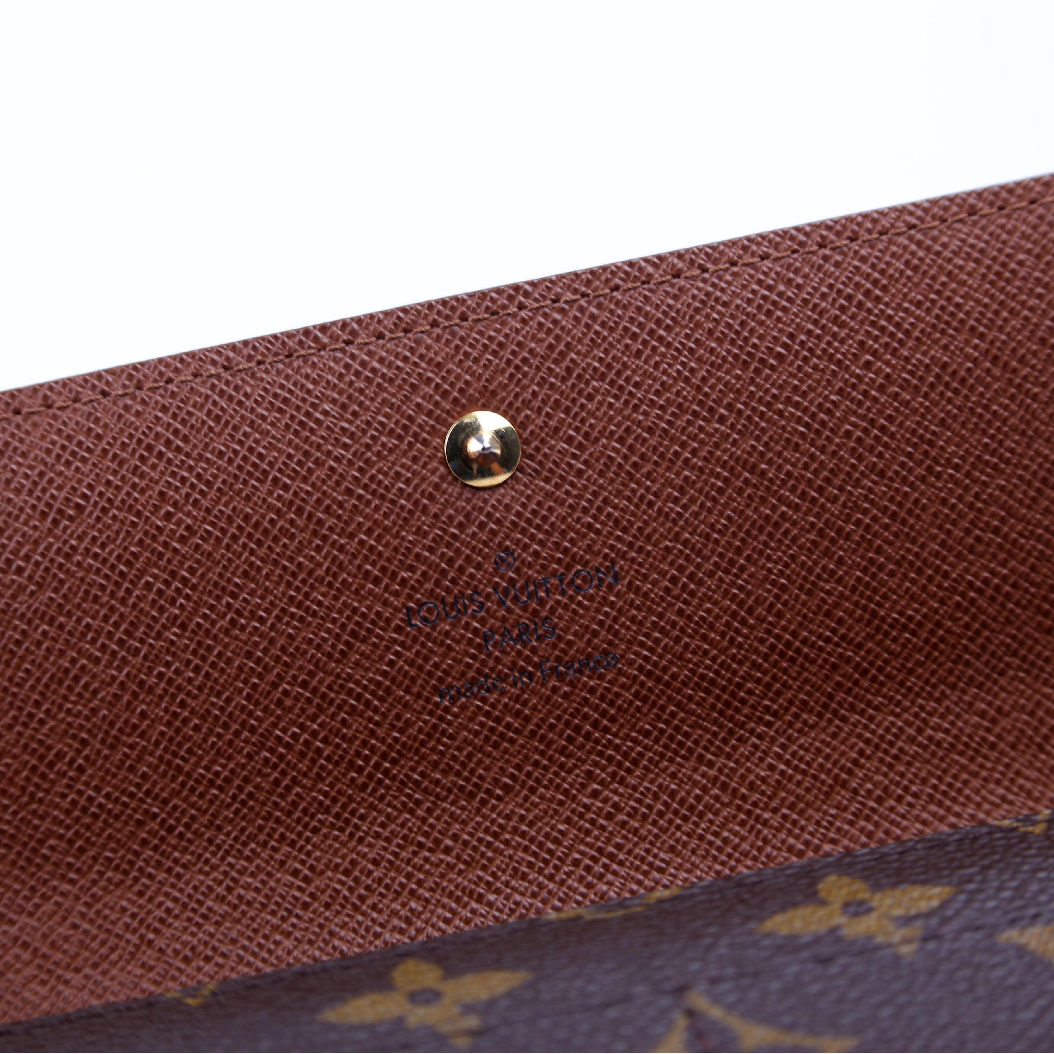 International Wallet Mongoram