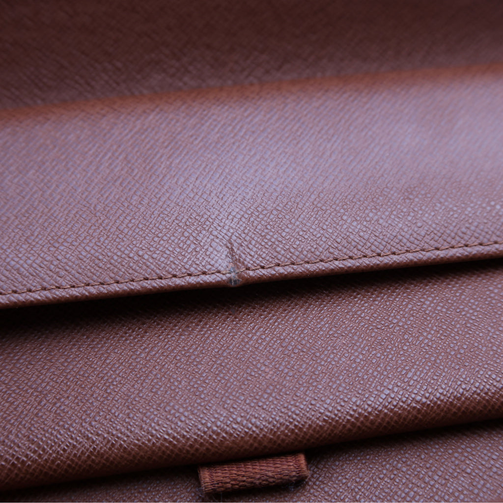 International Wallet Mongoram