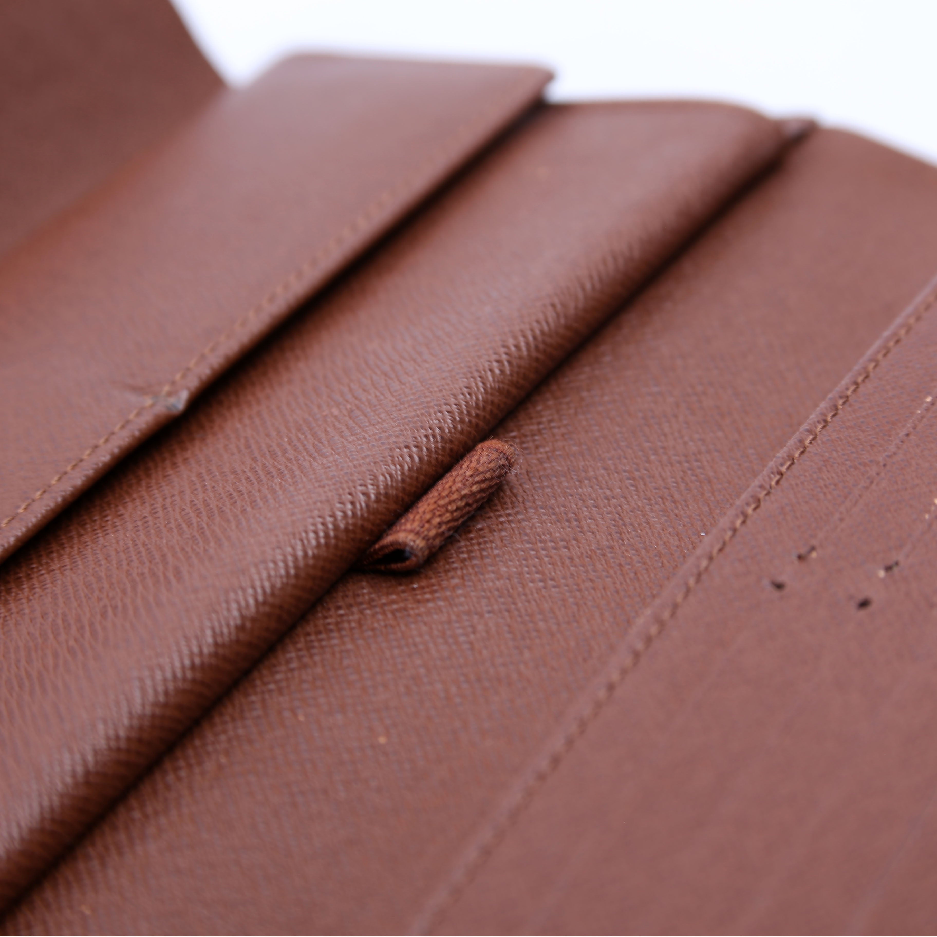 International Wallet Mongoram