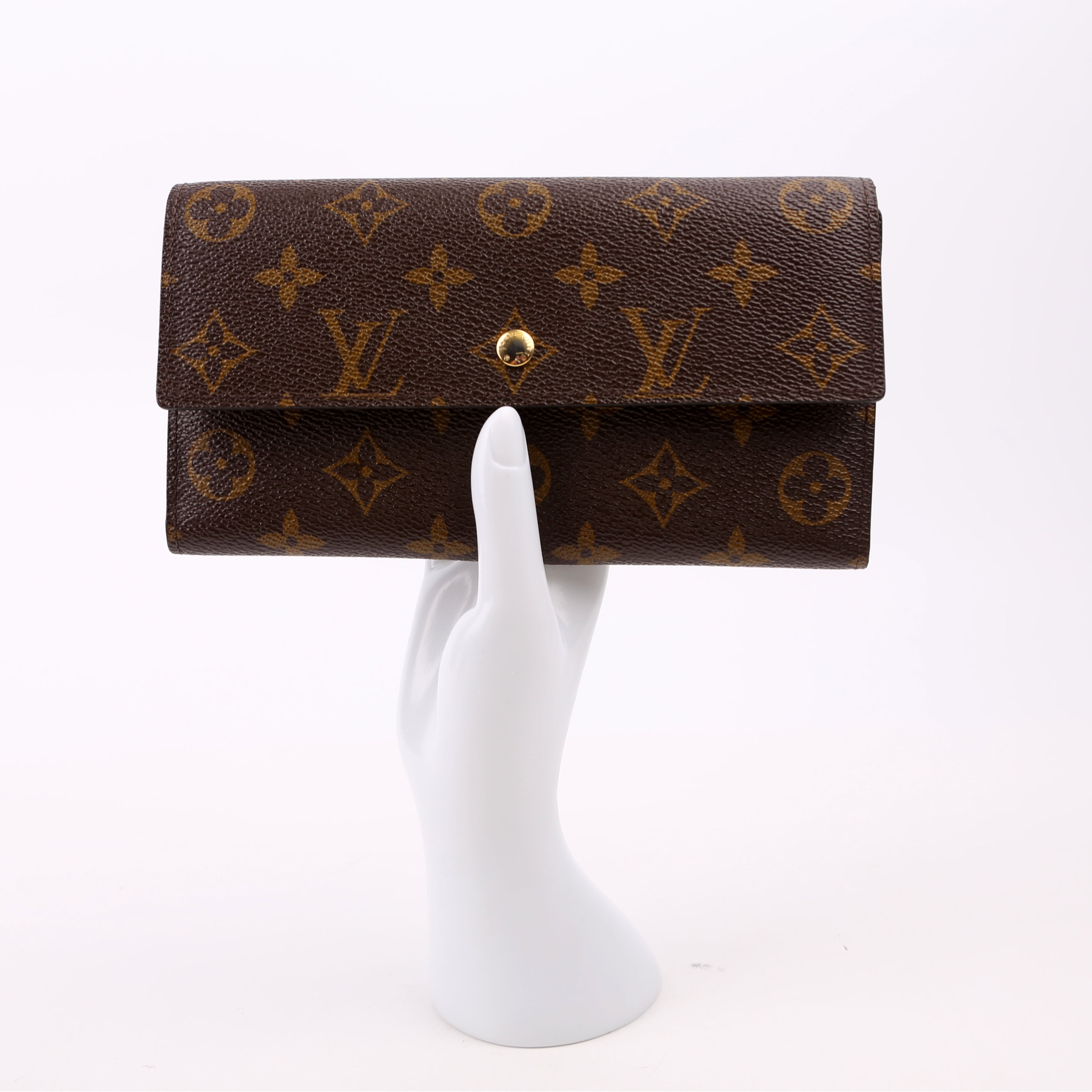International Wallet Mongoram