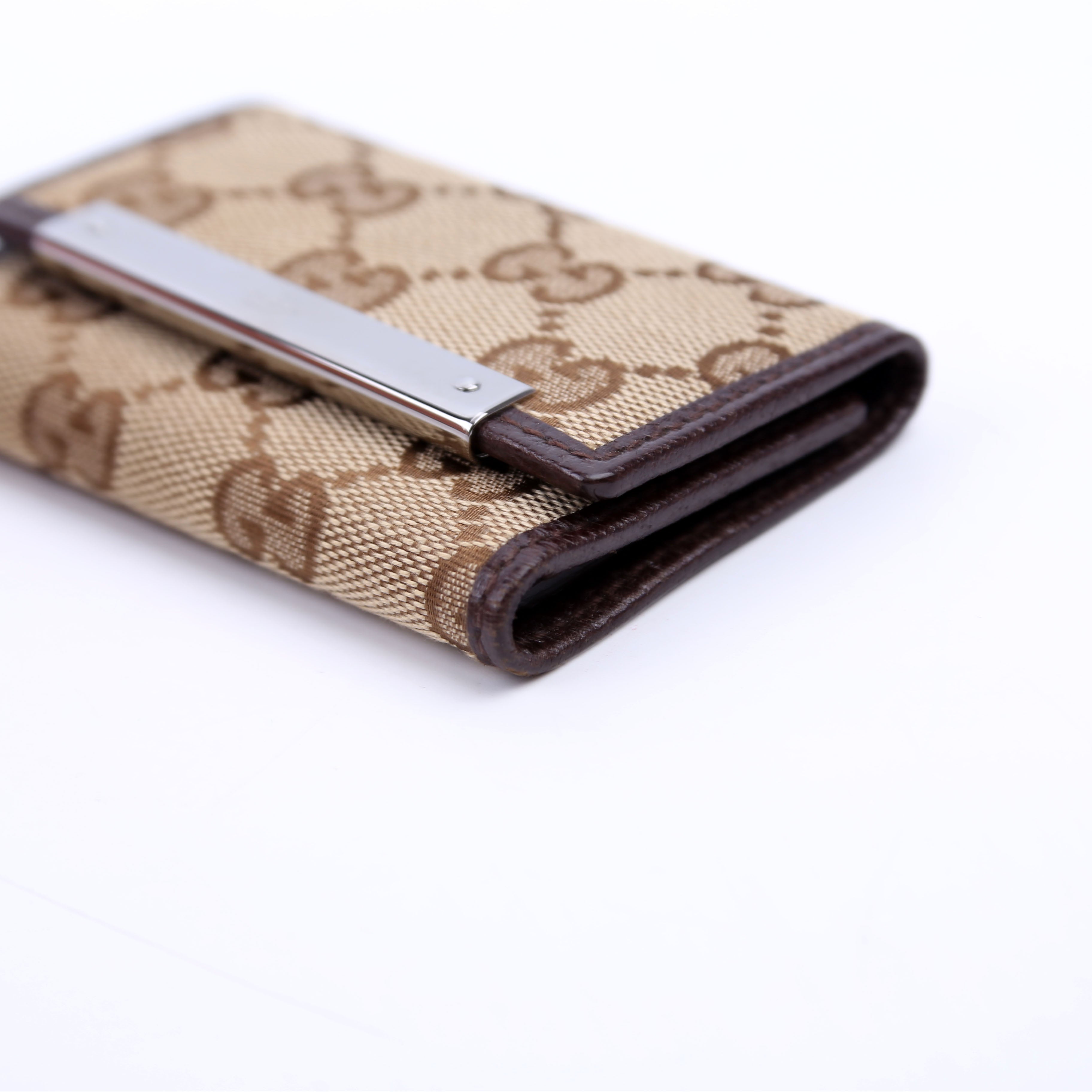 Gucci 127048 GG canvas 6 Key Holder Brown