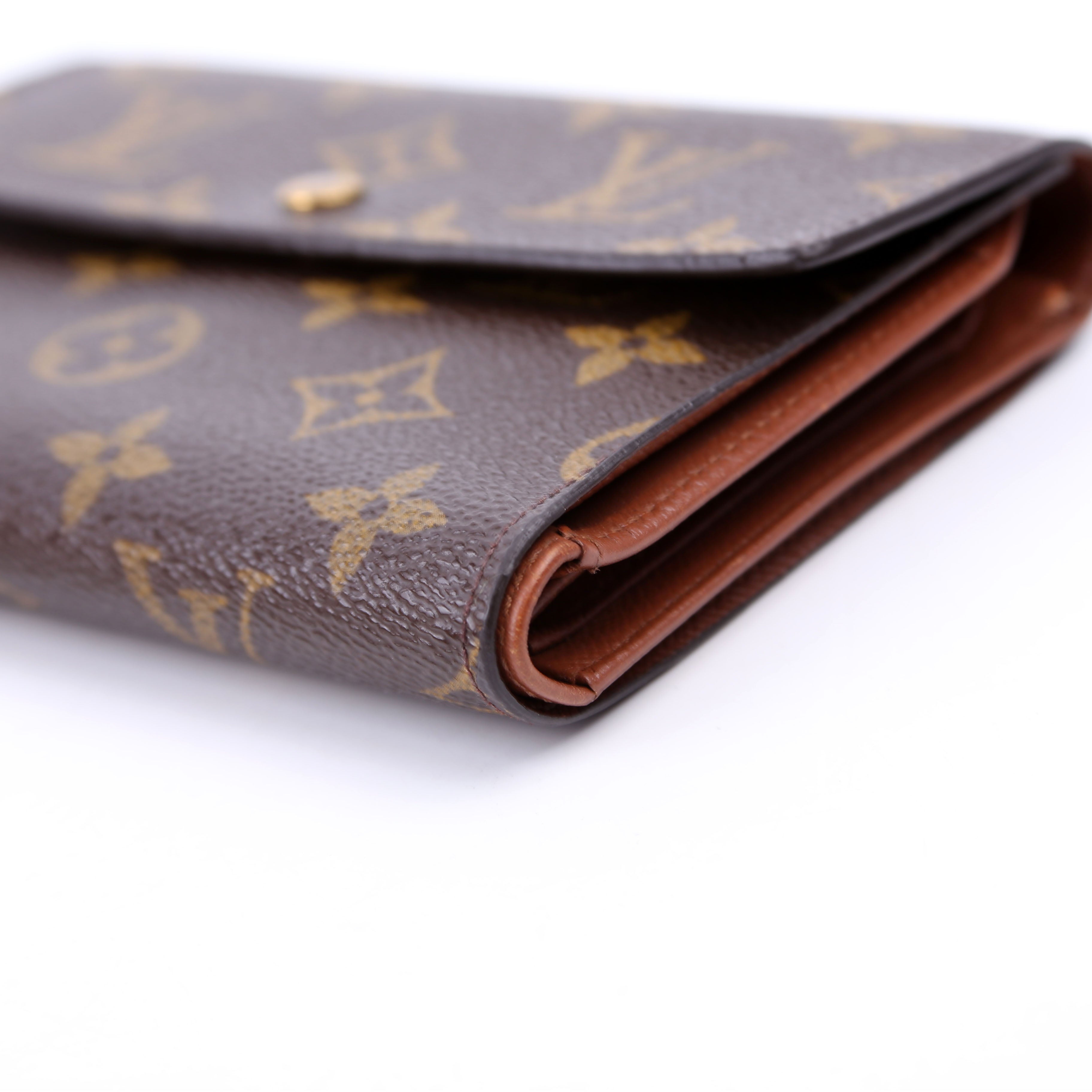 Porte Tresor Etui Papiers Trifold Monogram