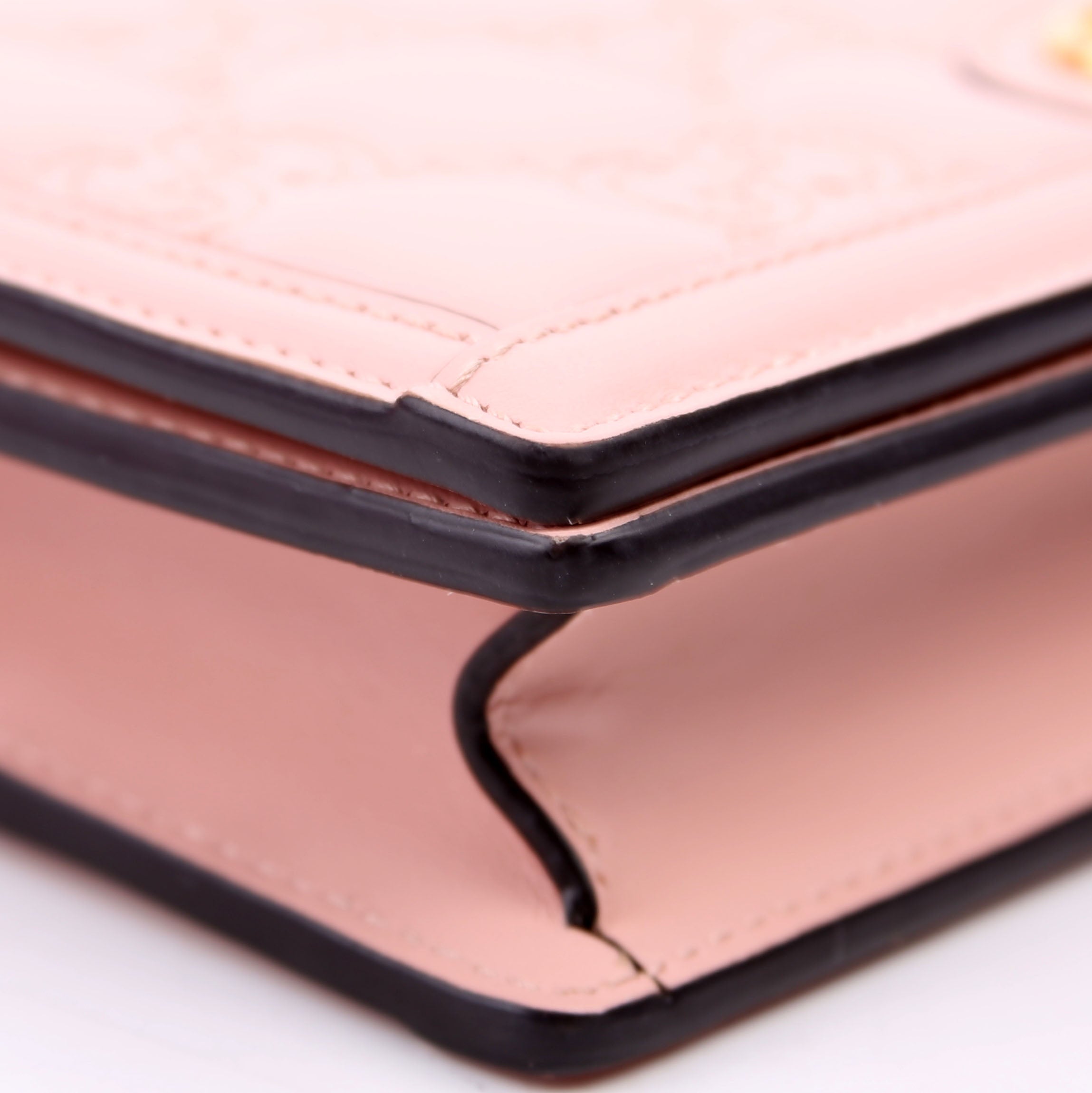 Gucci 723787 GG Matelasse Chain Wallet Pink