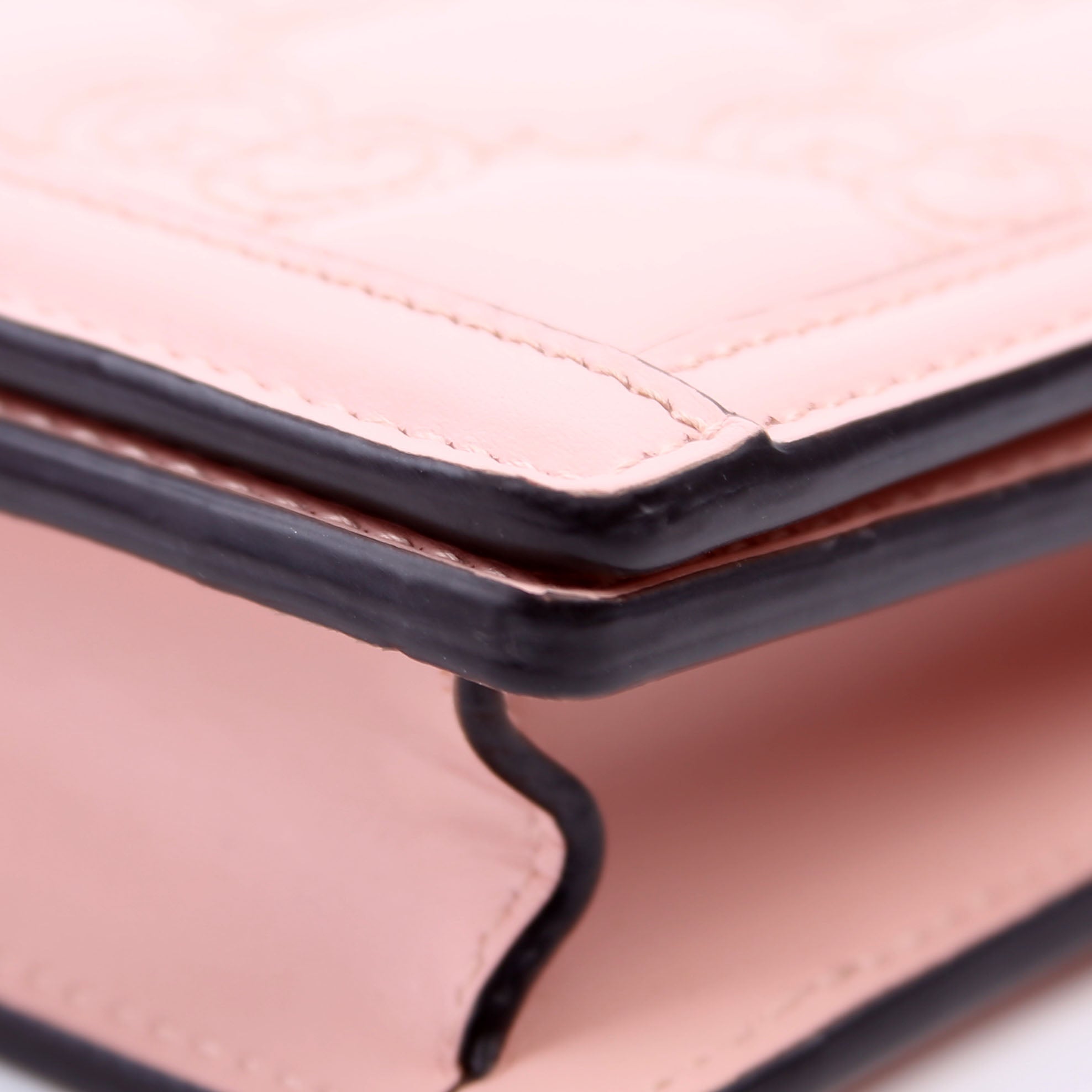 Gucci 723787 GG Matelasse Chain Wallet Pink