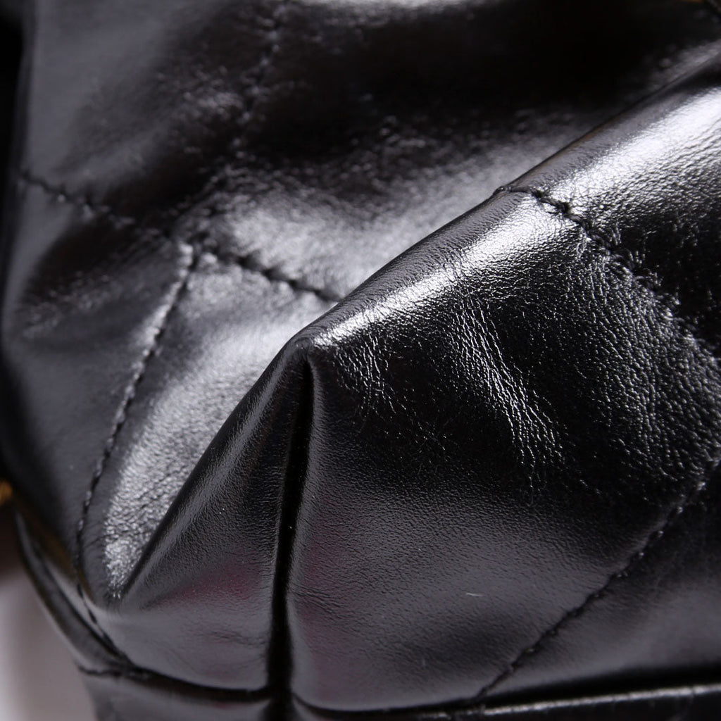 Chanel 22 Quilted Medium Hobo Black