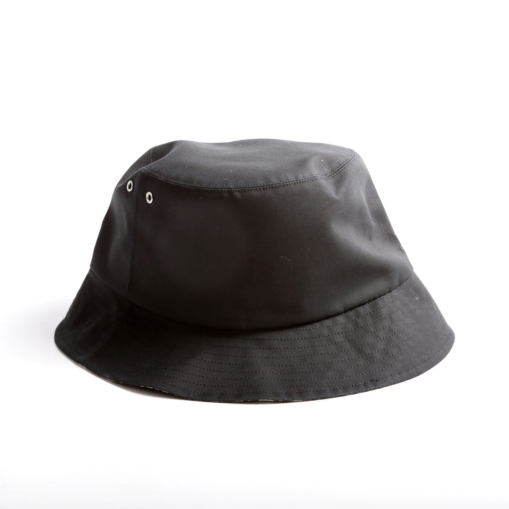 Trottuer Canvas Reversible Bucket Hat Size 57 Black/Beige
