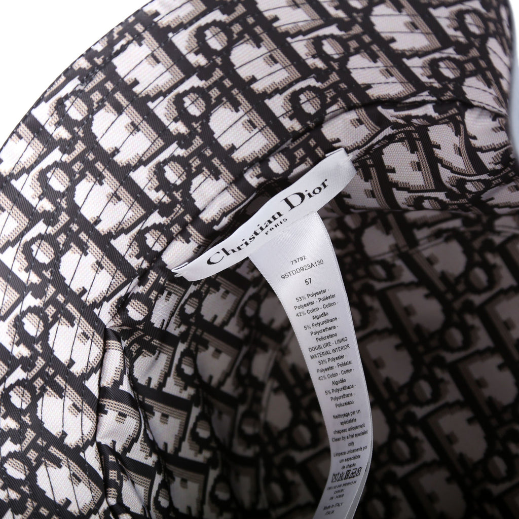 Trottuer Canvas Reversible Bucket Hat Size 57 Black/Beige