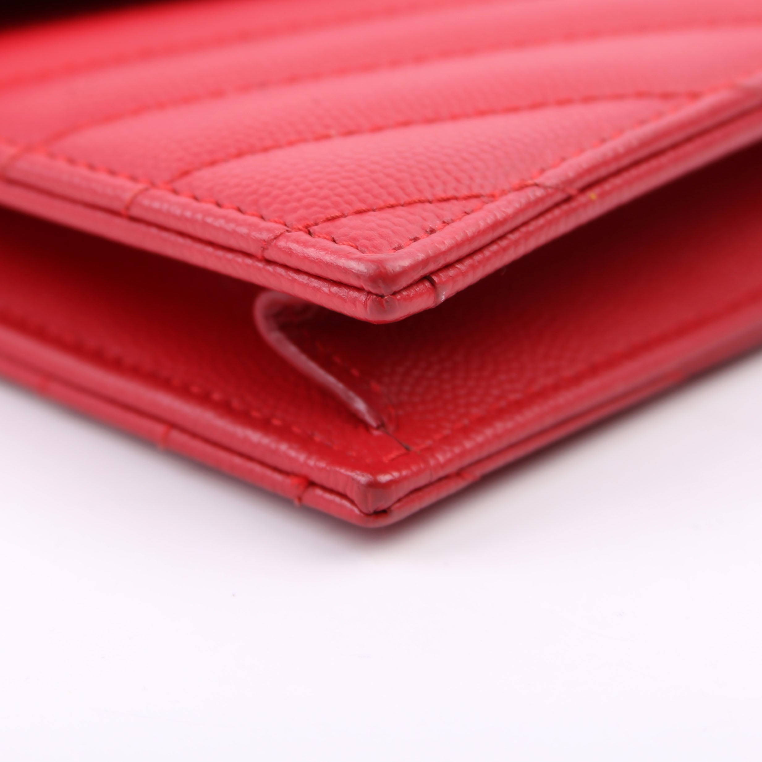 Envelope Chain Wallet Red