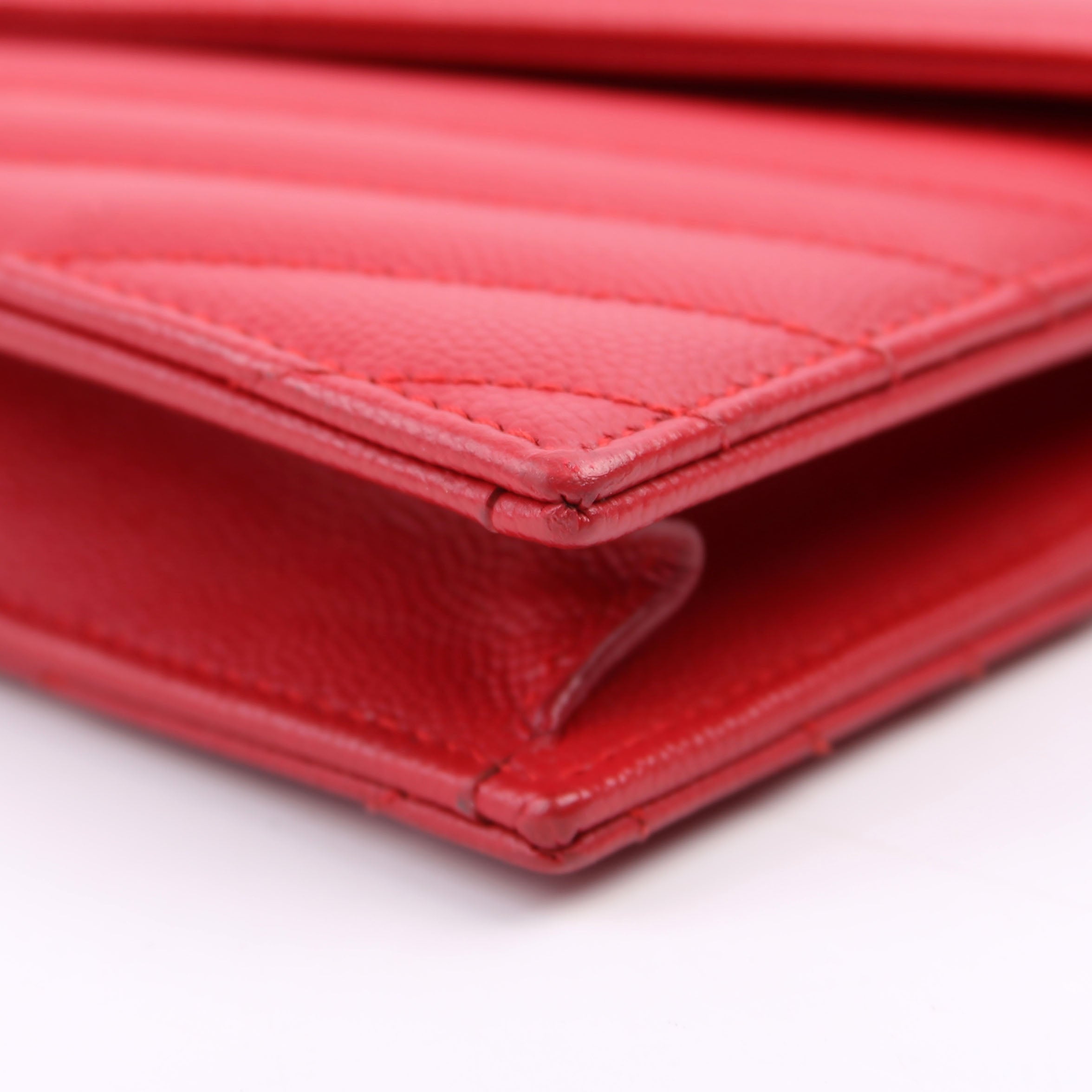 Envelope Chain Wallet Red