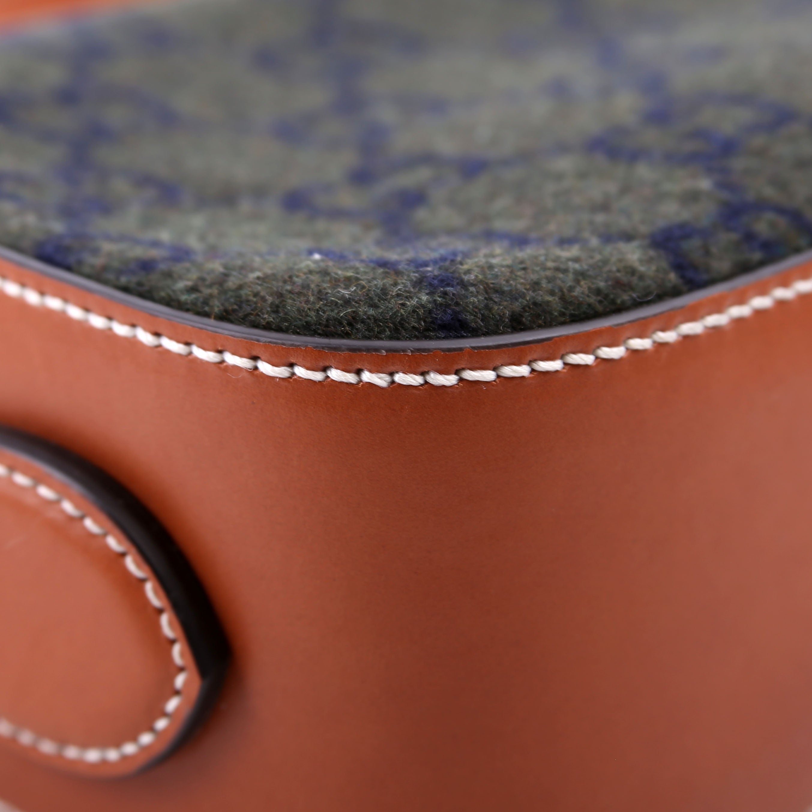 671625 GG Wool/Calfskin Script Patch Shoulder