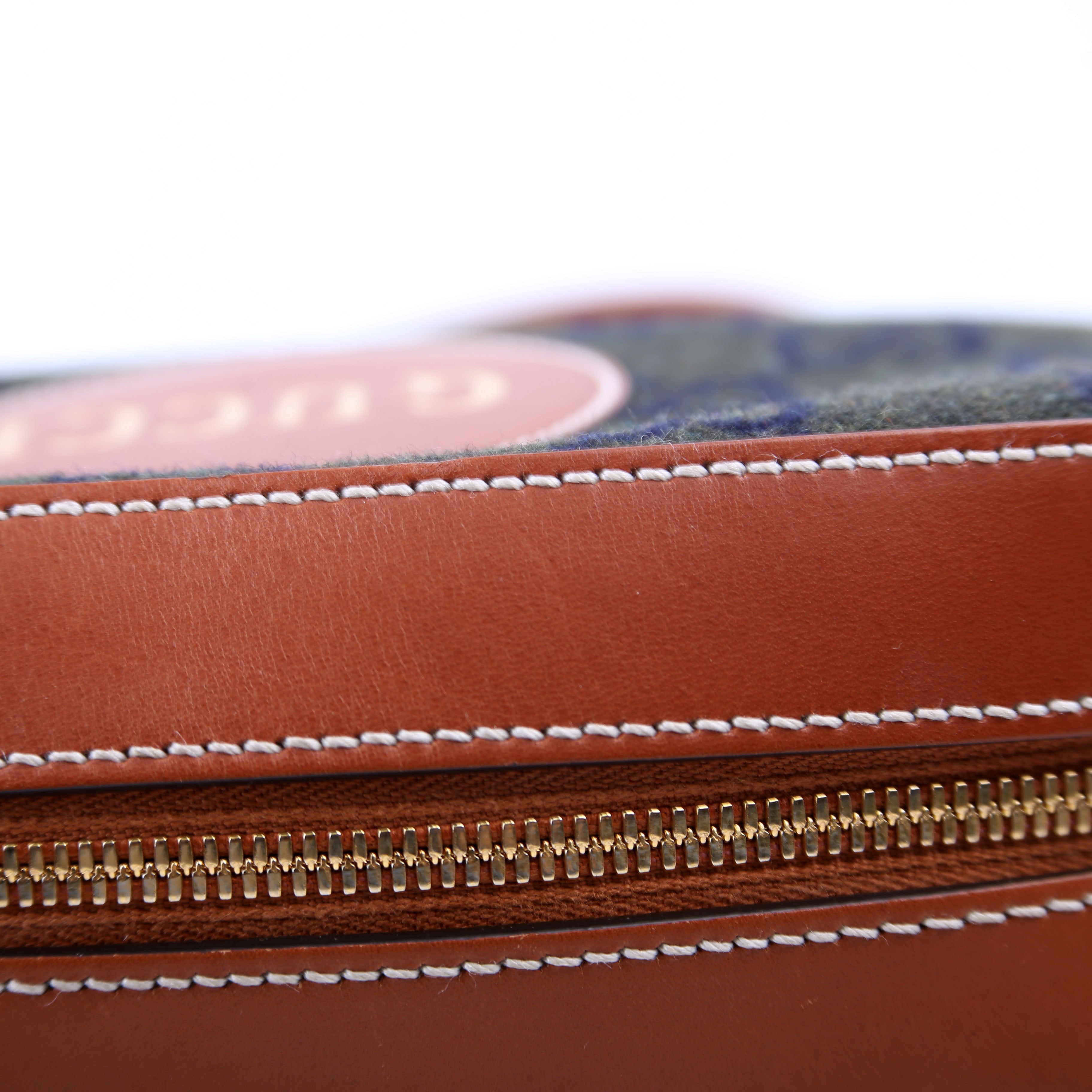 671625 GG Wool/Calfskin Script Patch Shoulder