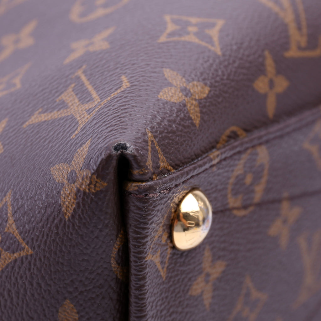 V Tote MM Monogram Yellow