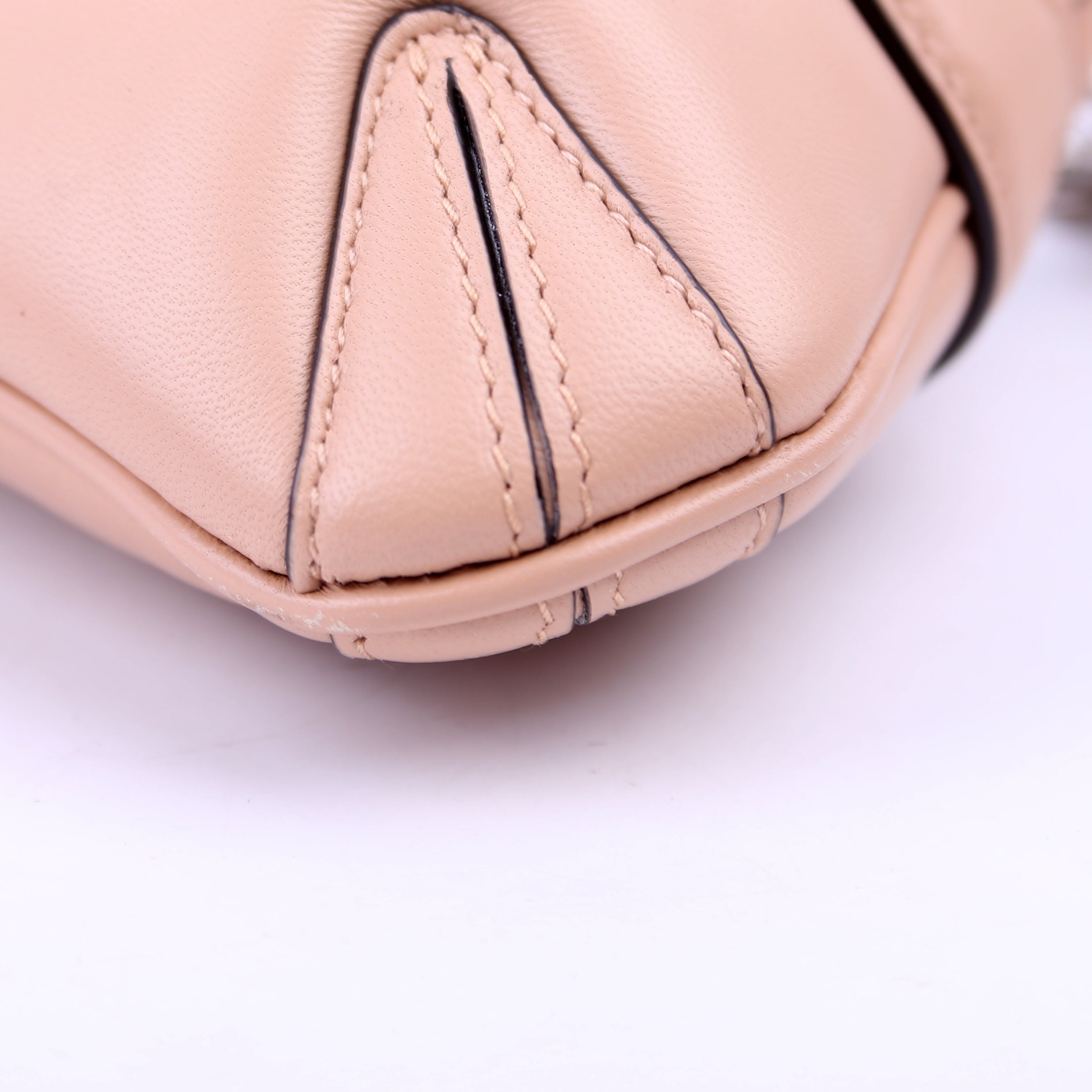 Gucci 764339 Vertical Quilted Maxi Horsebit Chain Medium Shoulder Bag Tan