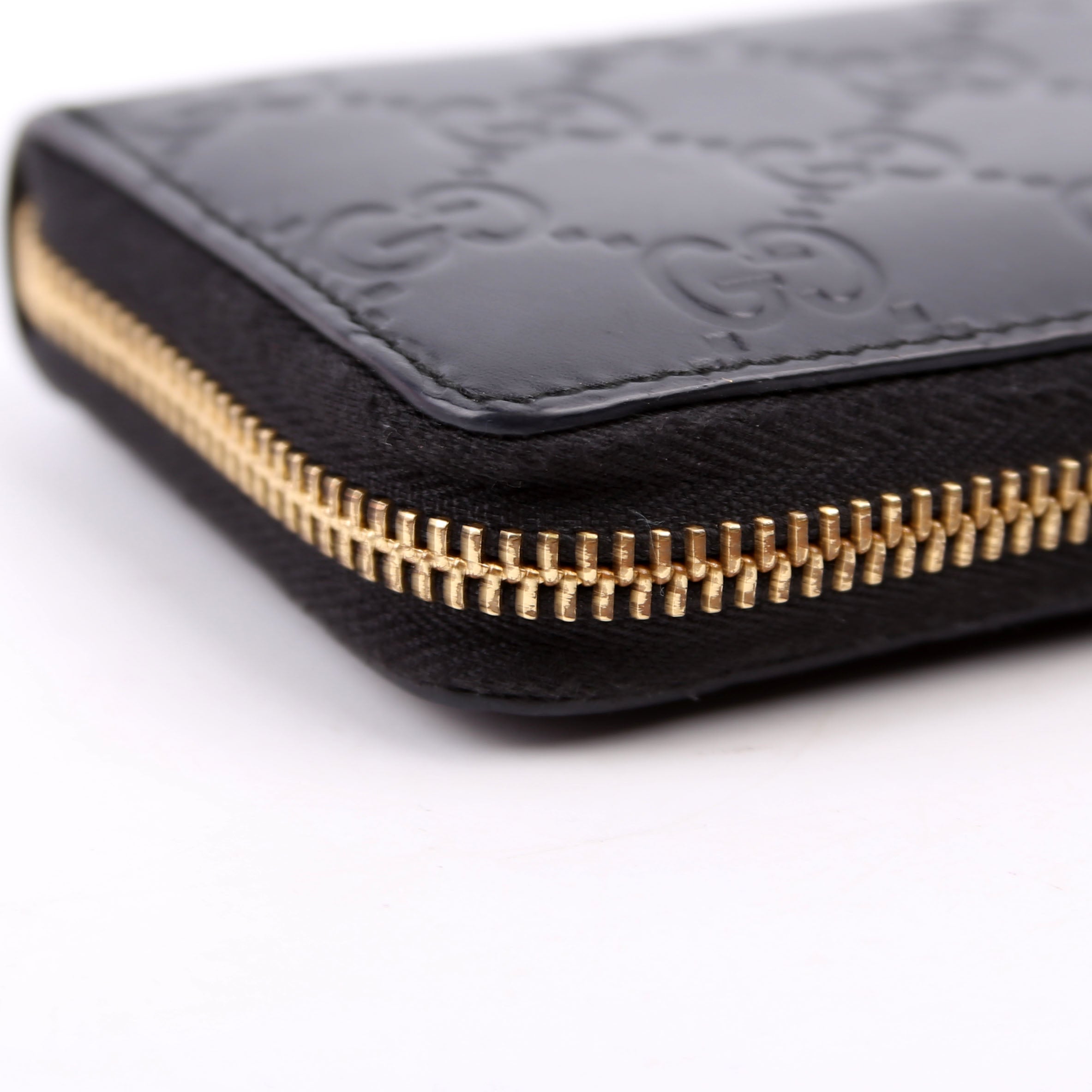 447939 Zip Around Card Case