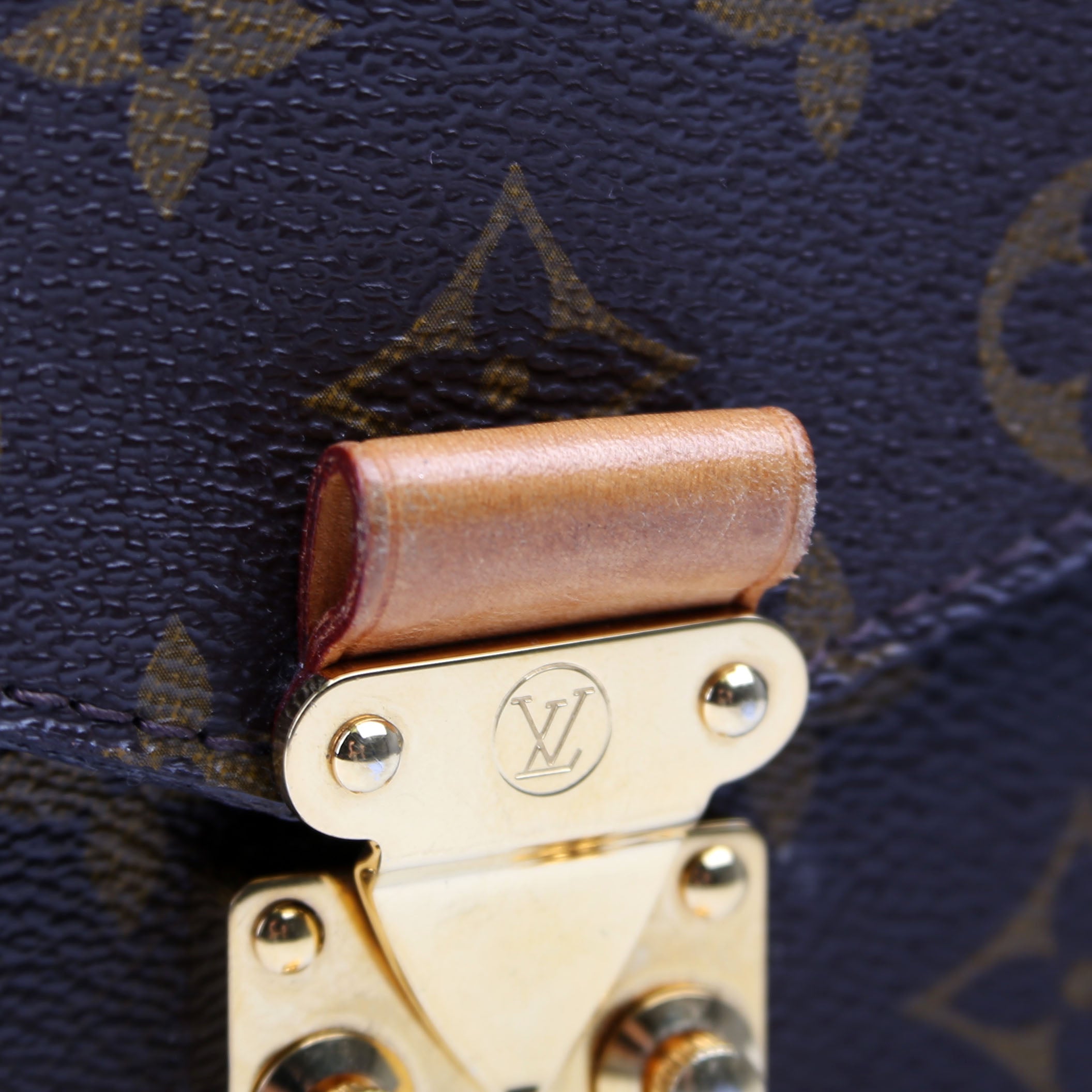 Pochette Metis Monogram