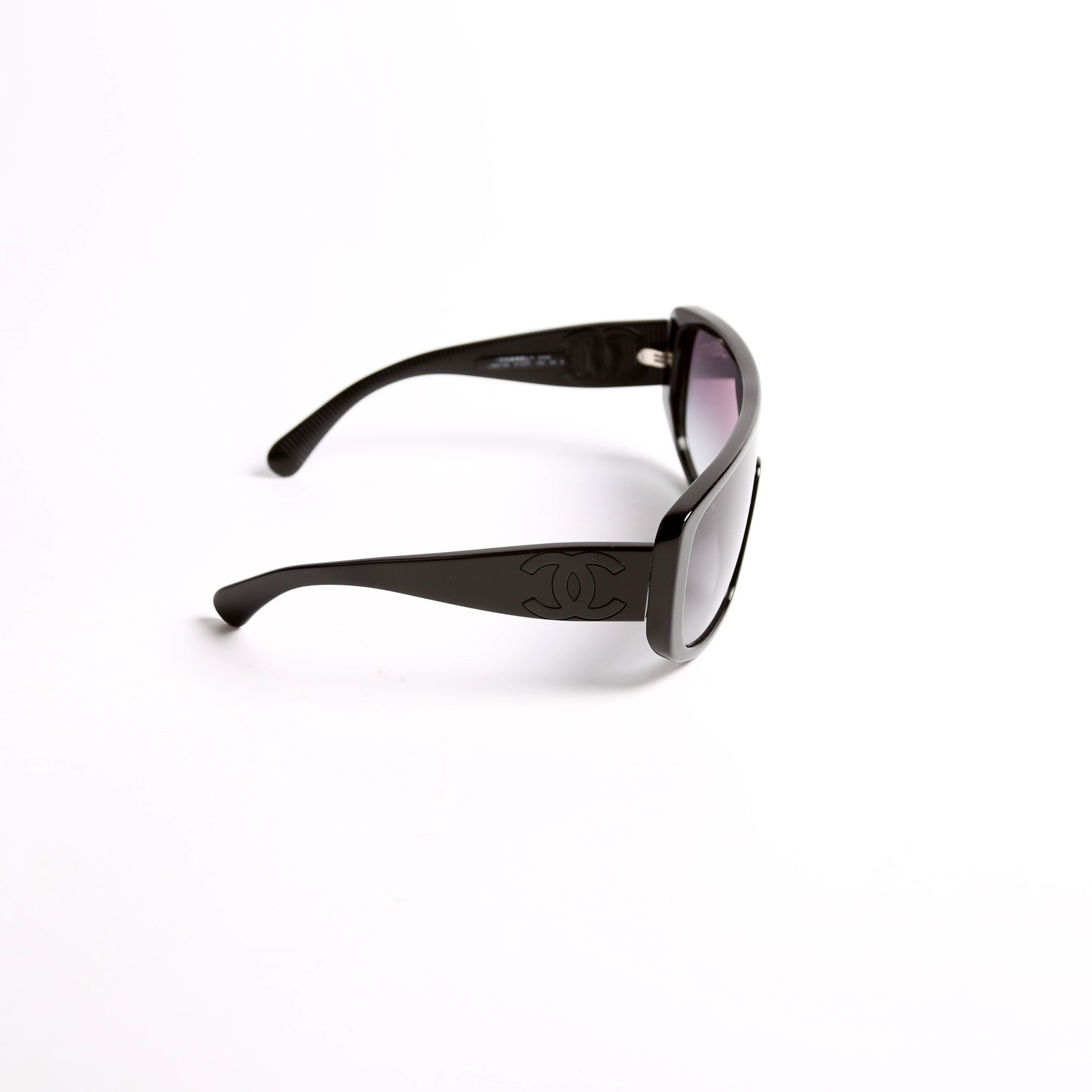 5495 Shield Acetate Black