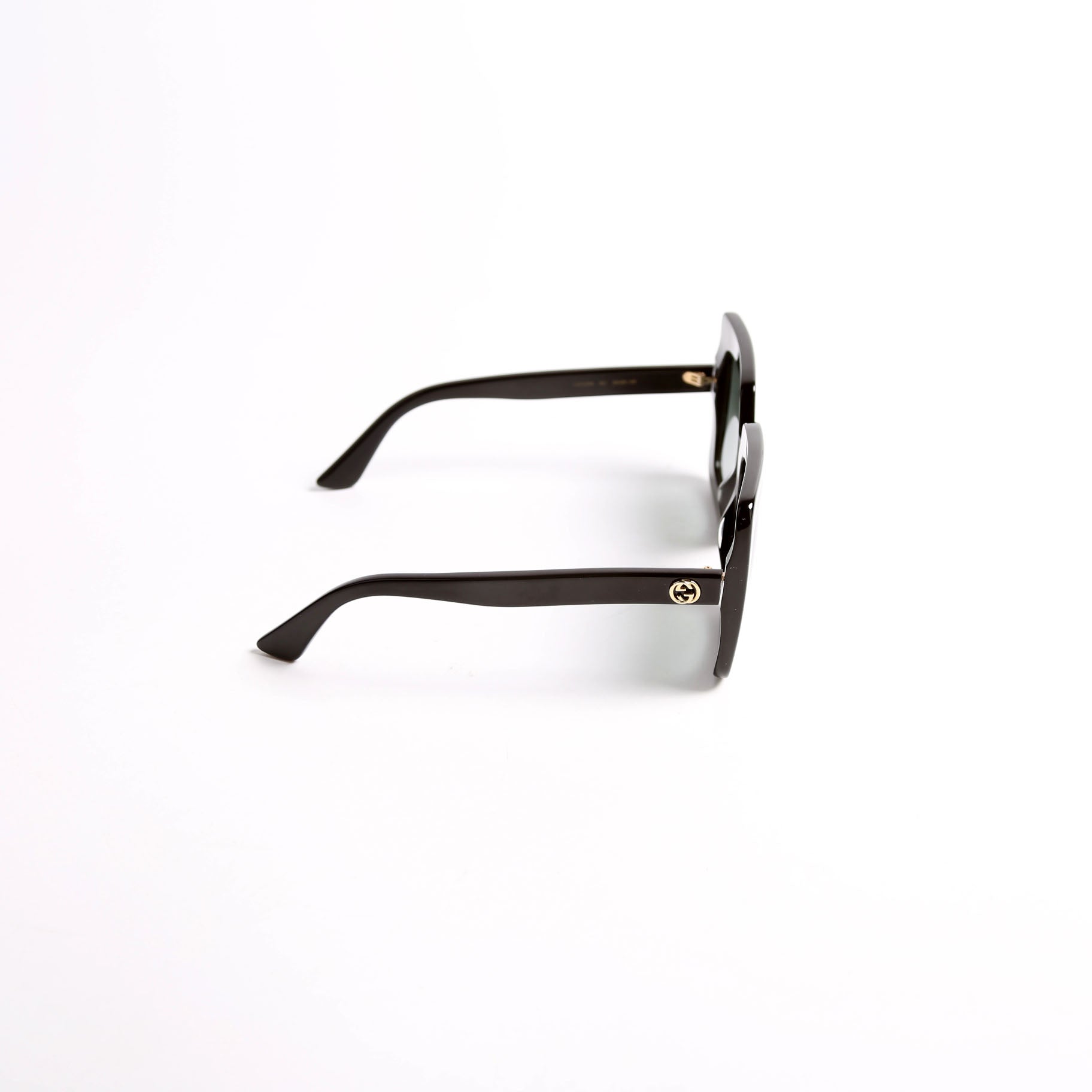 GG0328S Oversized Square Black