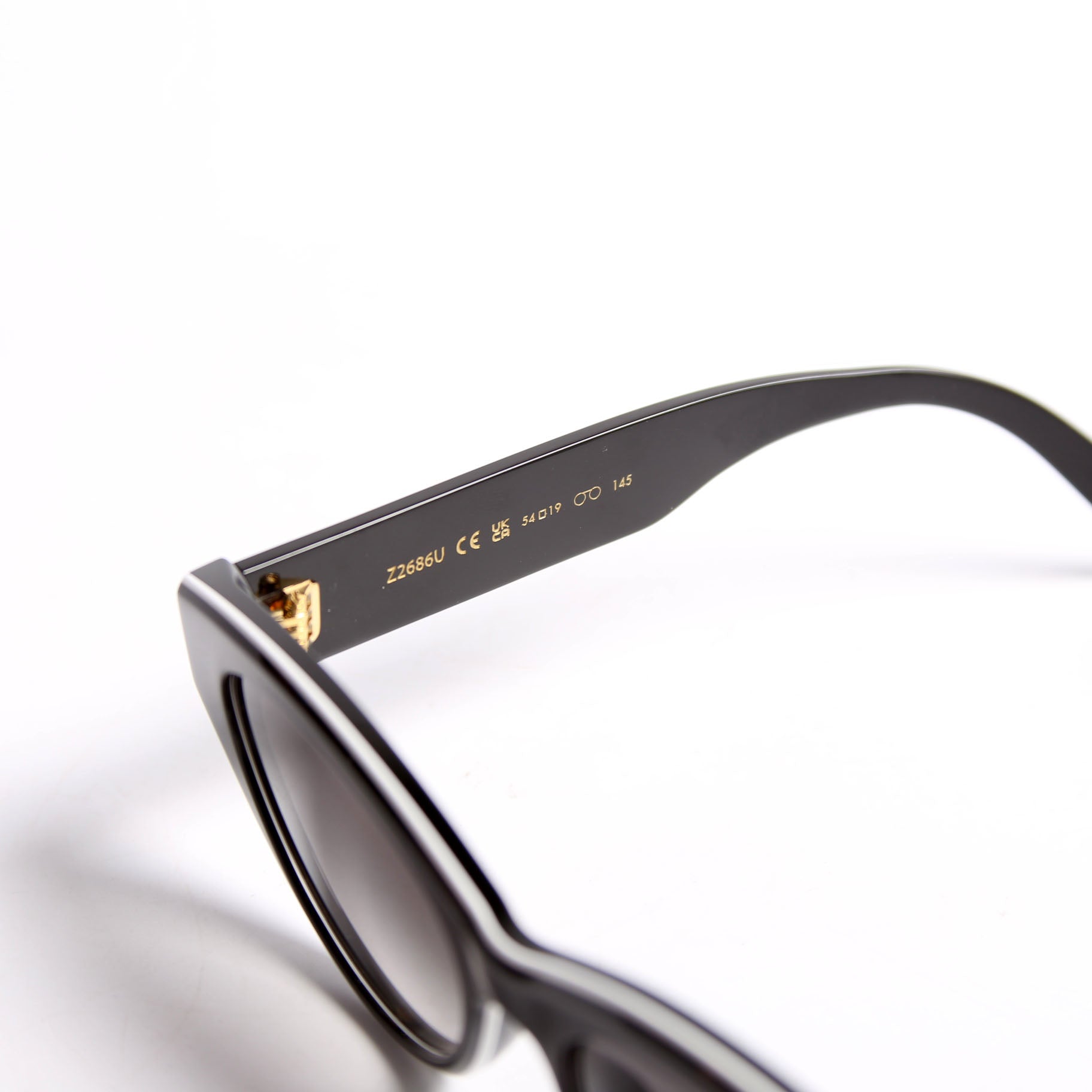 LV Line Cat Eye Z2686U