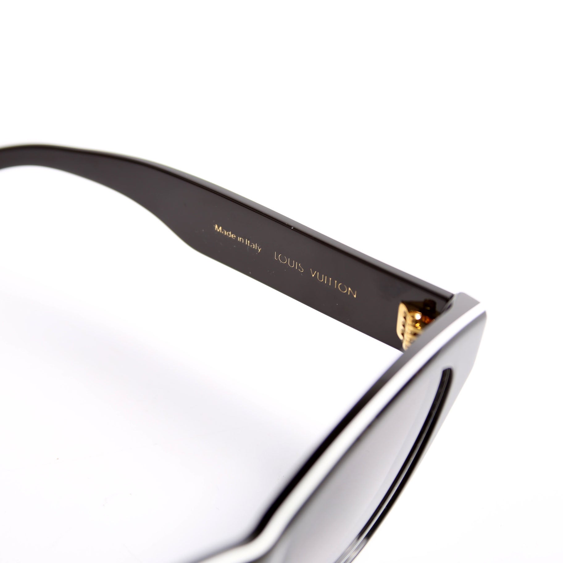 LV Line Cat Eye Z2686U