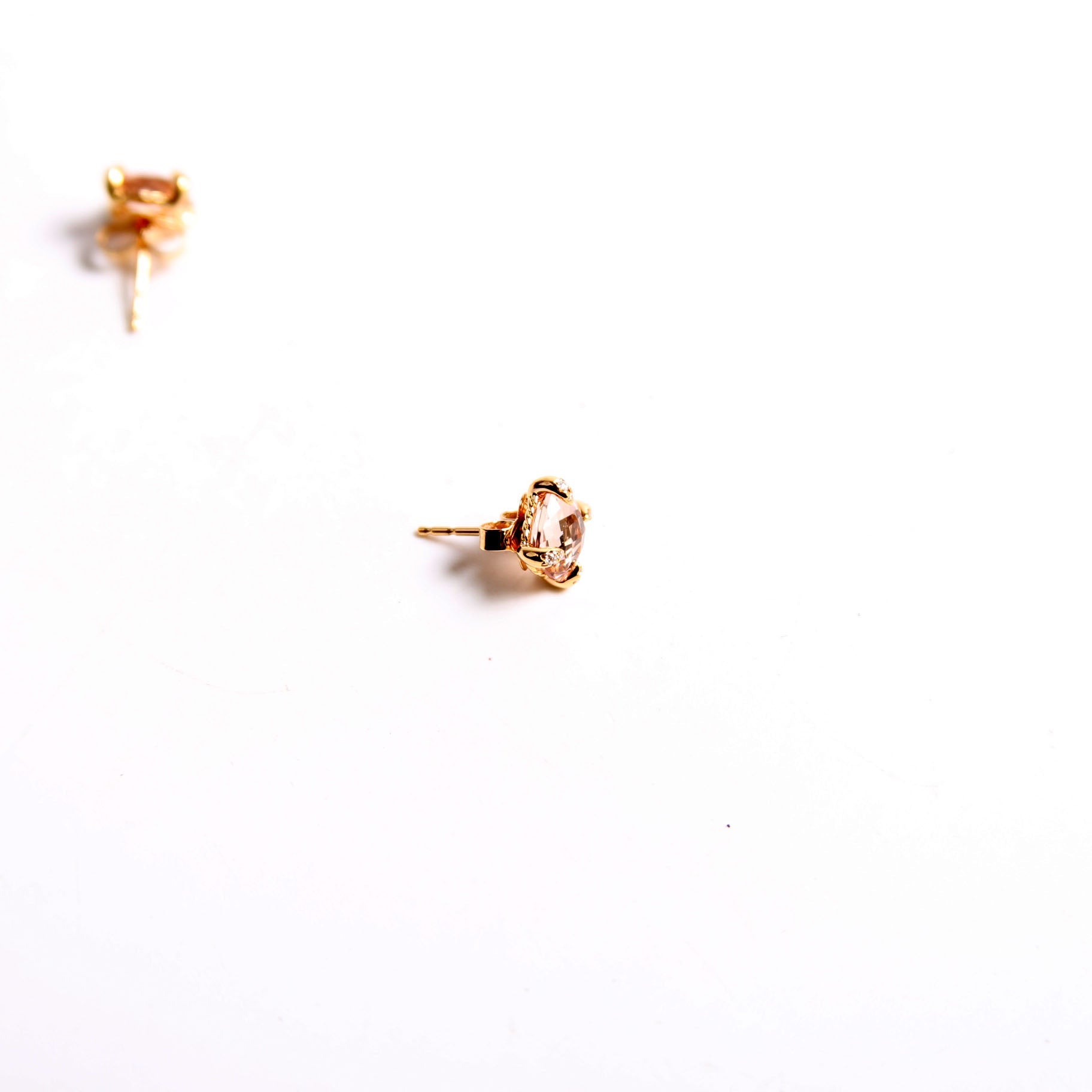 Chatelaine Studs Morganite Diamonds 750