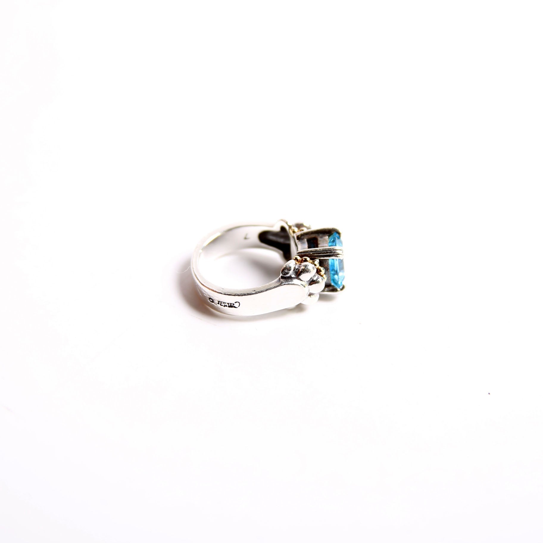 Blue Topaz Glacier Caviar 925/750 Size 7