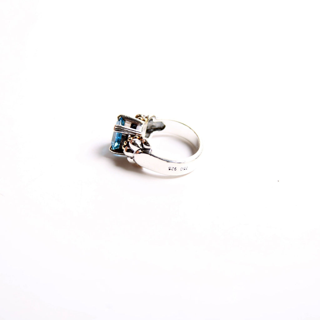Blue Topaz Glacier Caviar 925/750 Size 7