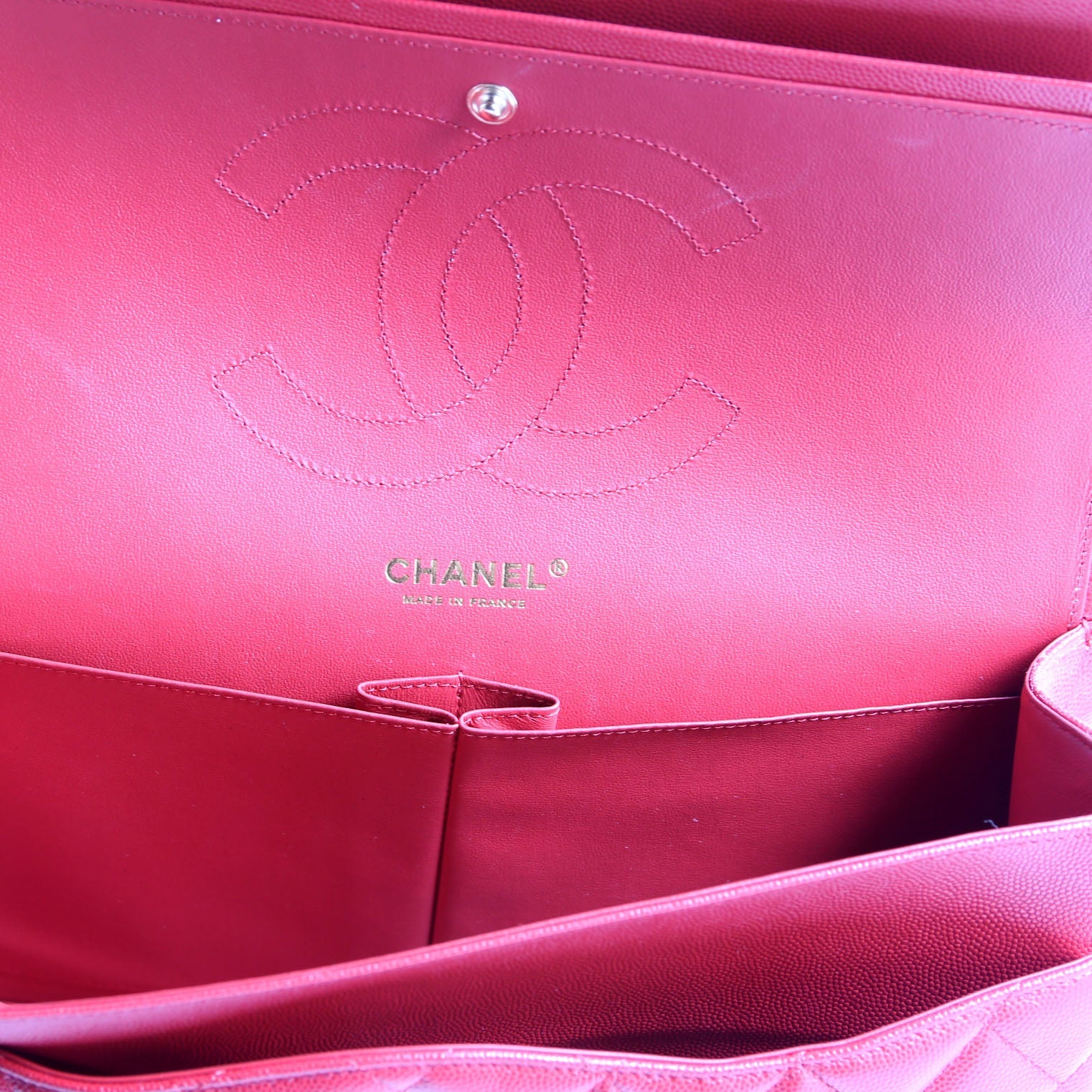 Classic Flap Jumbo Caviar RFID Red