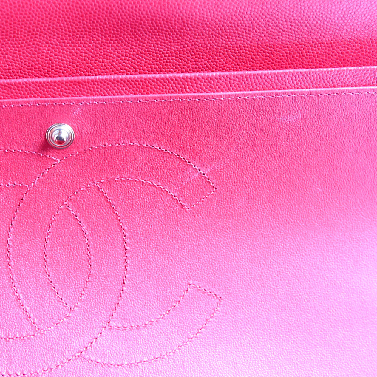 Classic Flap Jumbo Caviar RFID Red