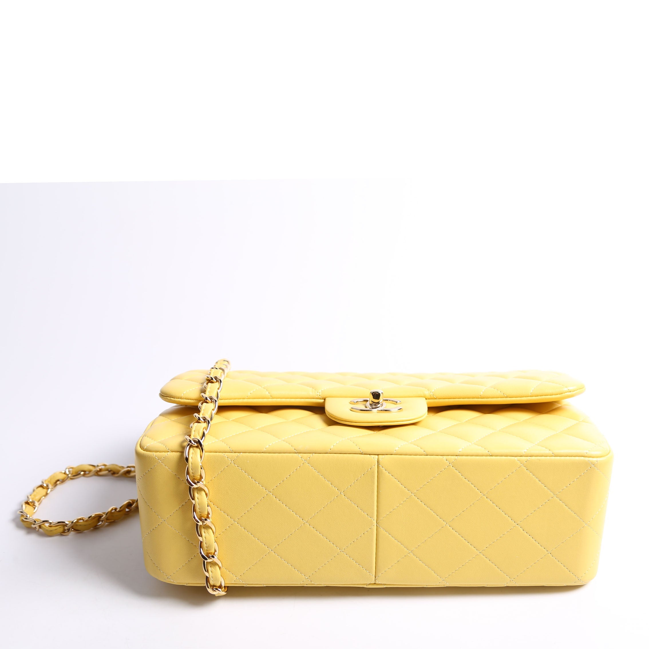 Classic Flap Jumbo Lambskin 21-24M Yellow