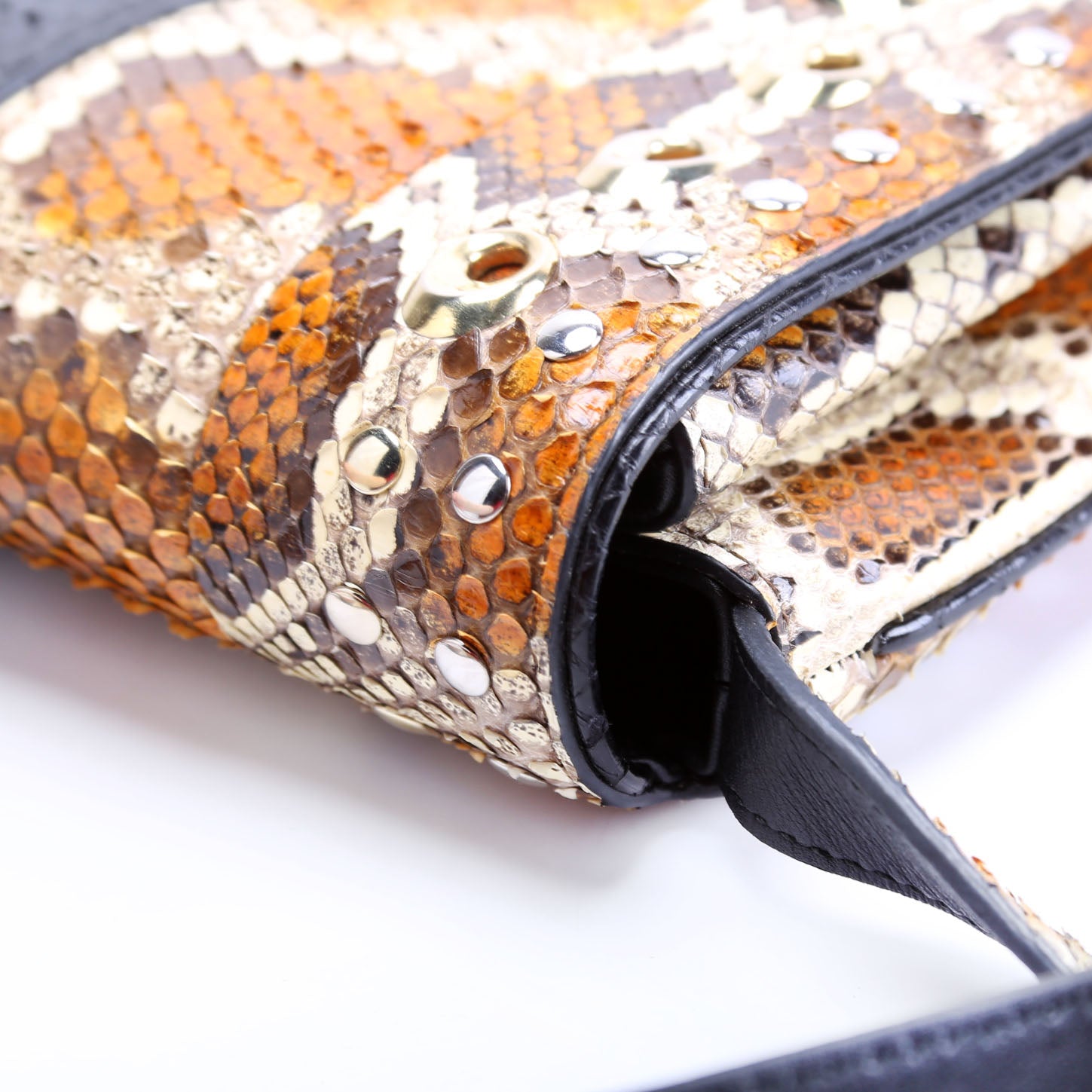 550126 Arli Python Crossbody