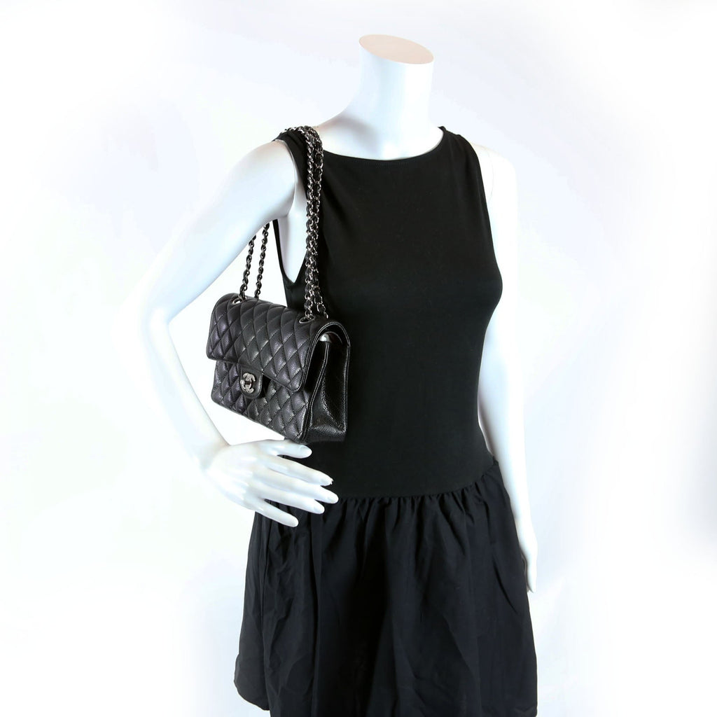 Classic Flap Small Caviar 31M Black/Silver