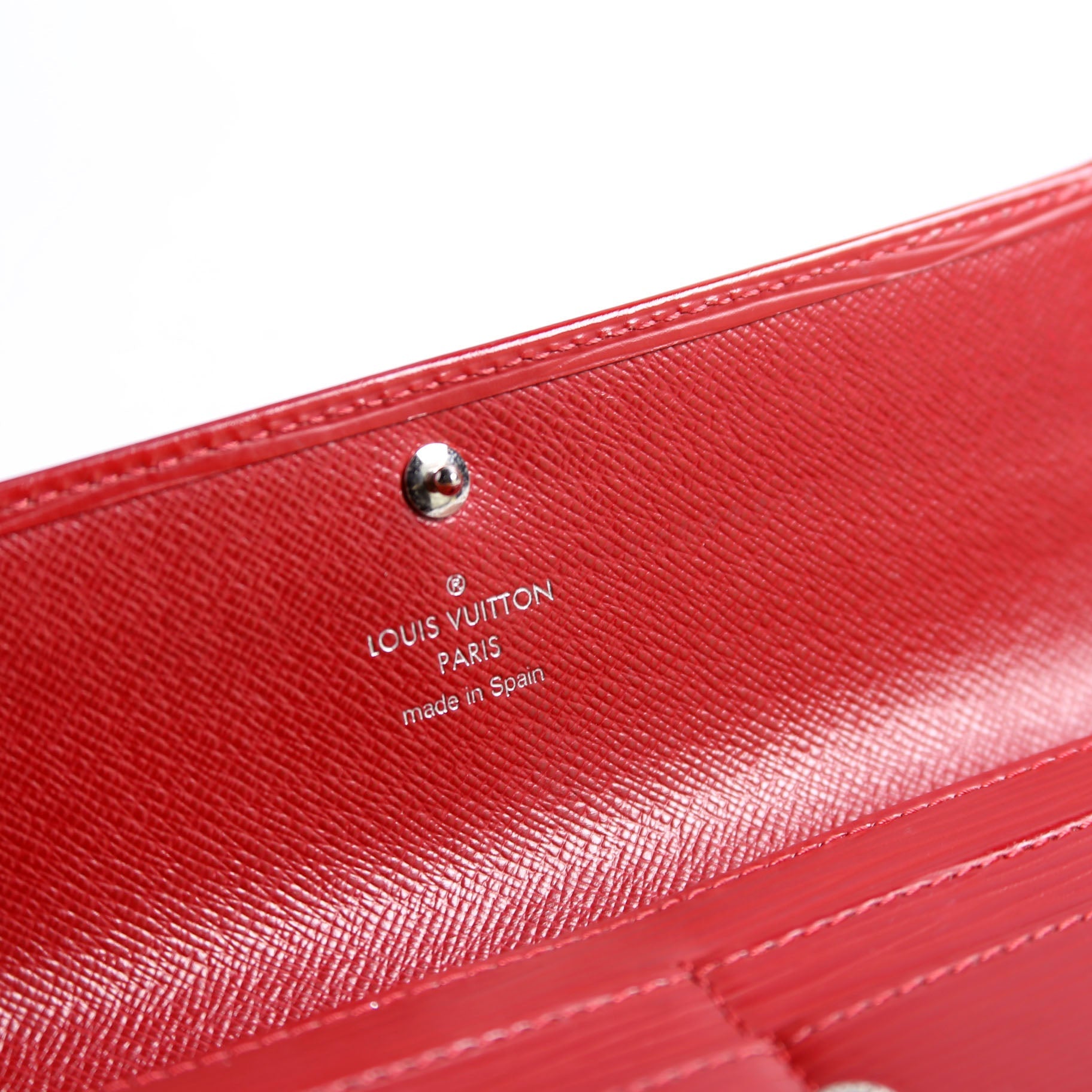 Sarah Wallet Epi Red