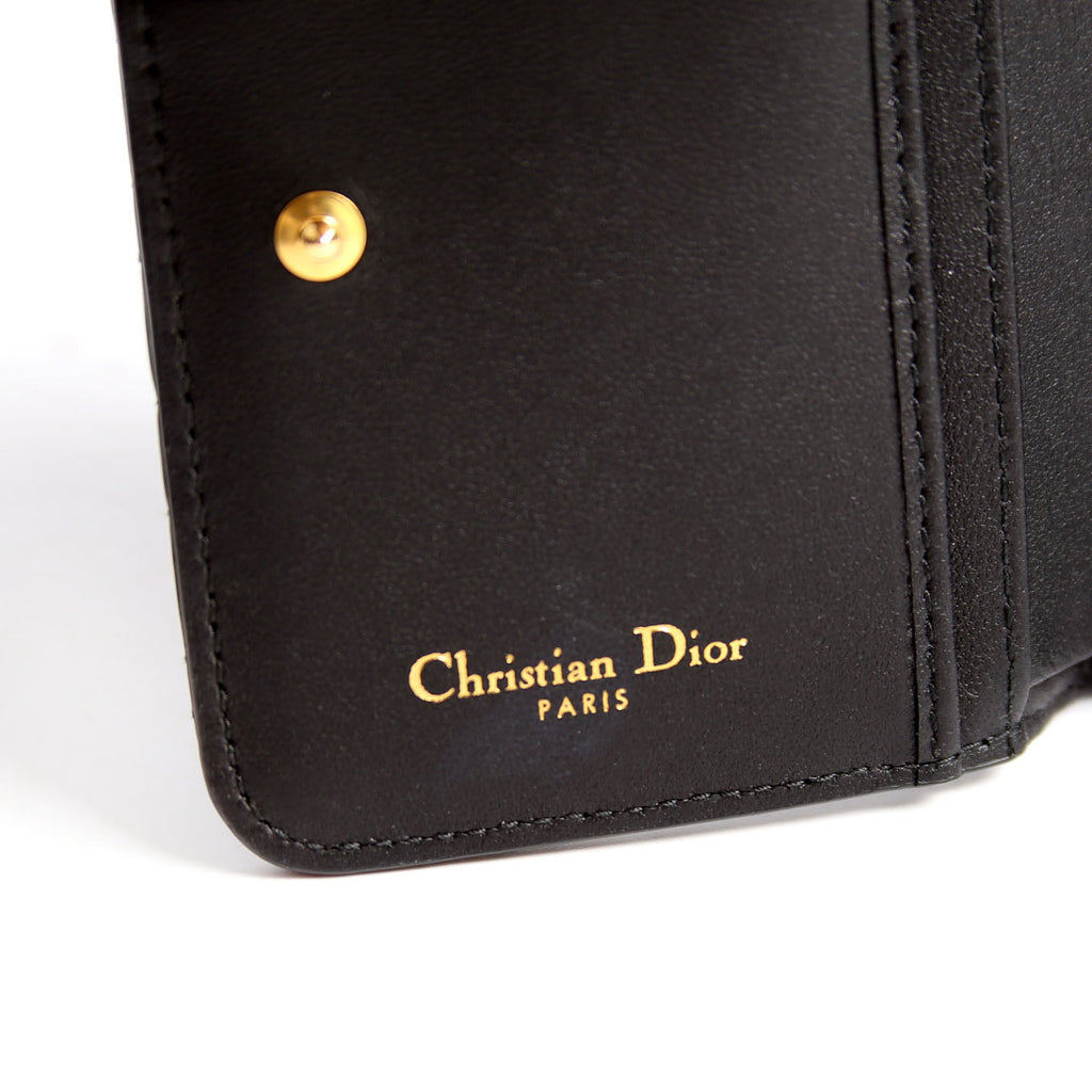 Caro Compact Wallet Black