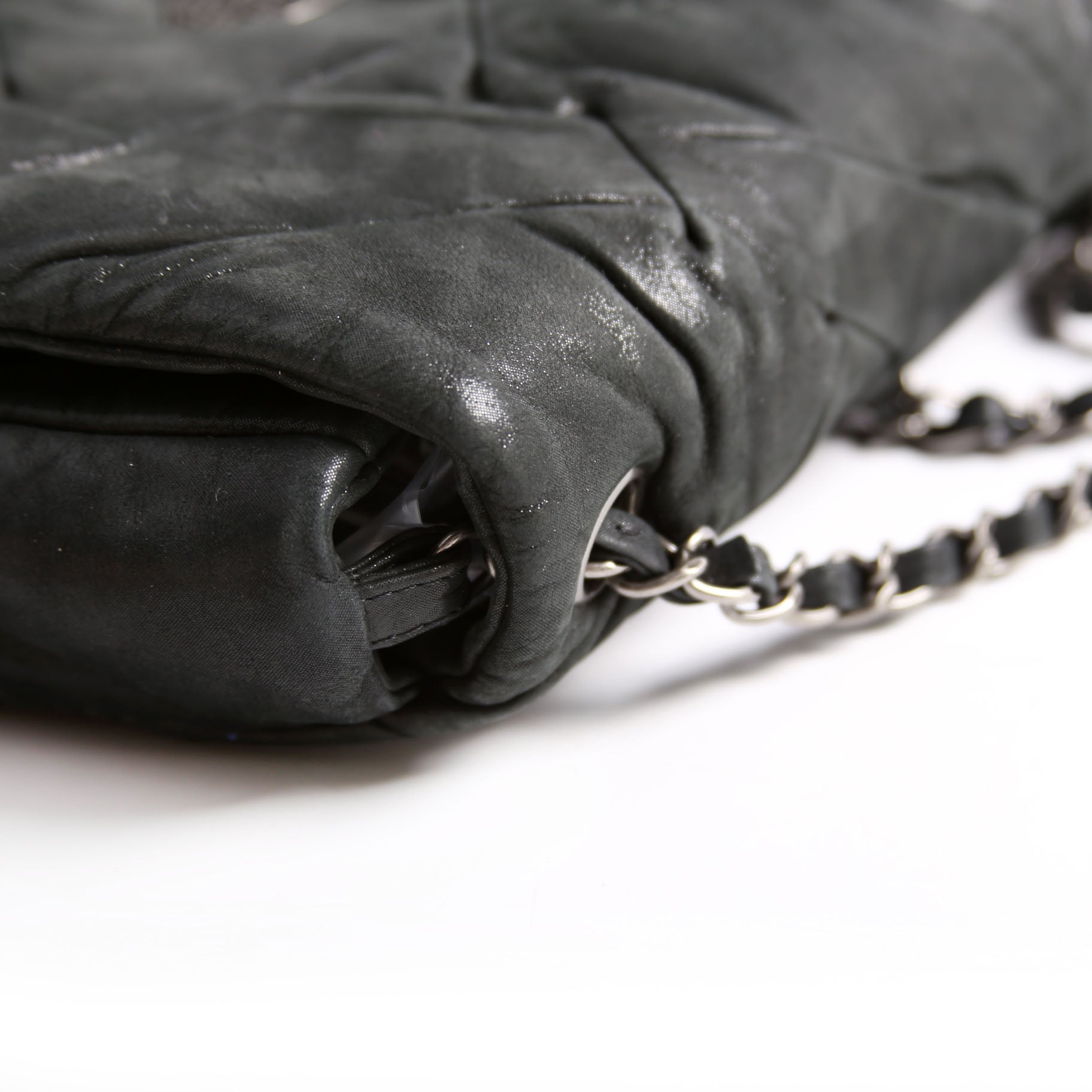 Glint Accordion Flap Iridescent Calfskin Black