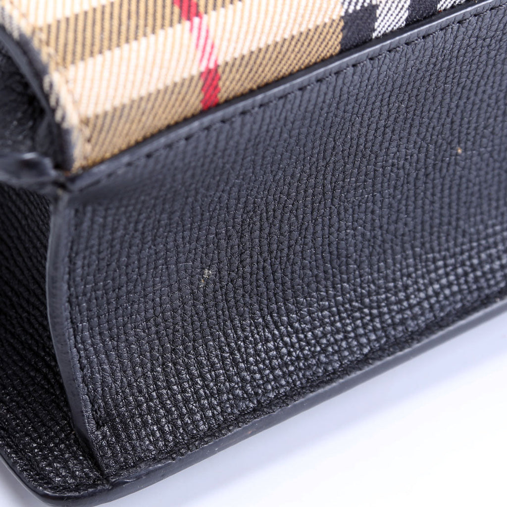 4080075 Vintage Check Macken Crossbody Black