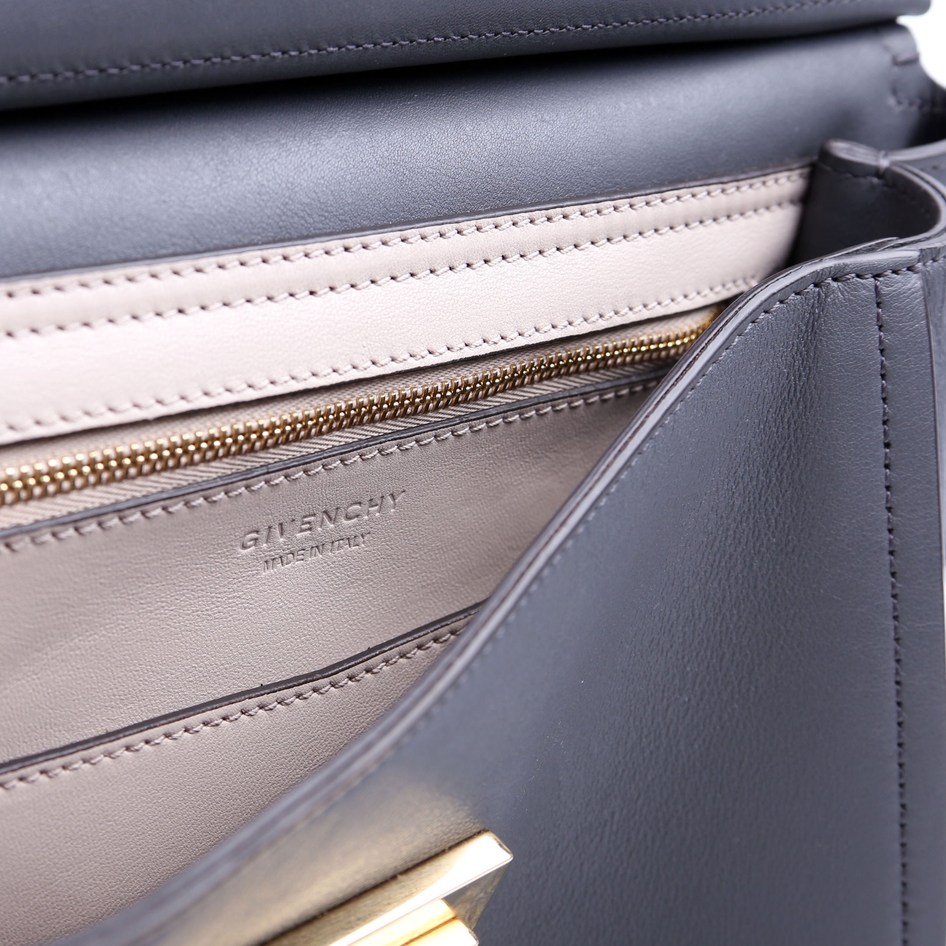 Mystic Small Leather Shoulder Bag Grey