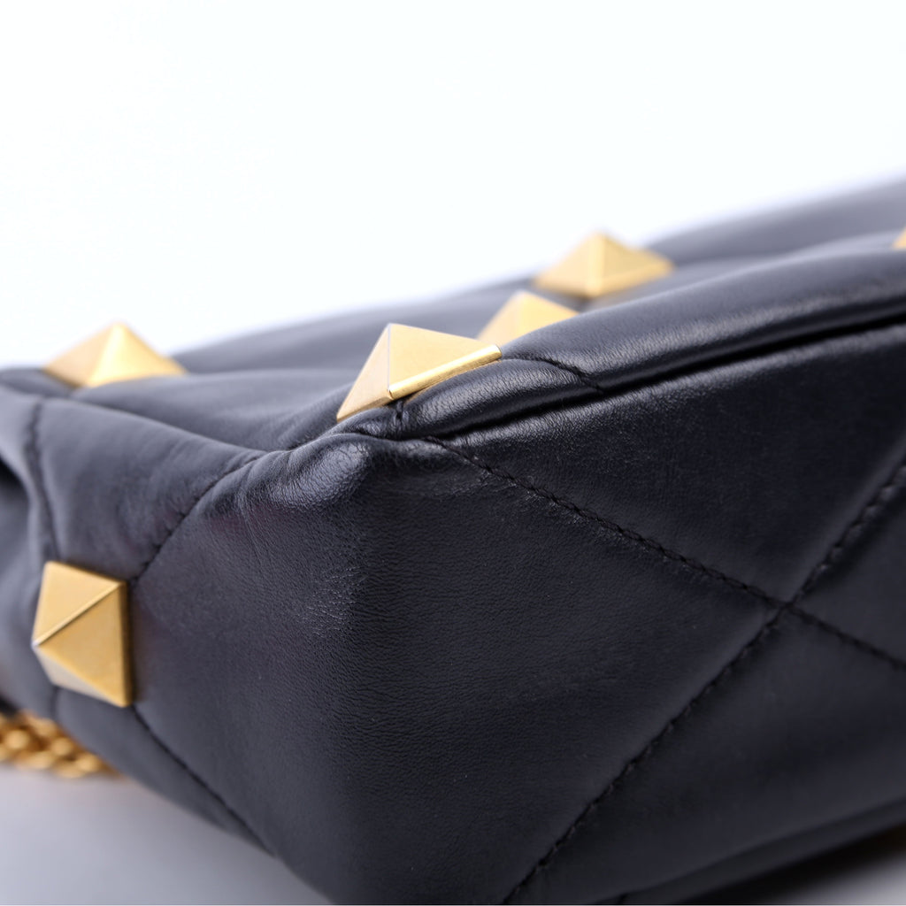 Roman Stud Medium Shoulder Bag Black