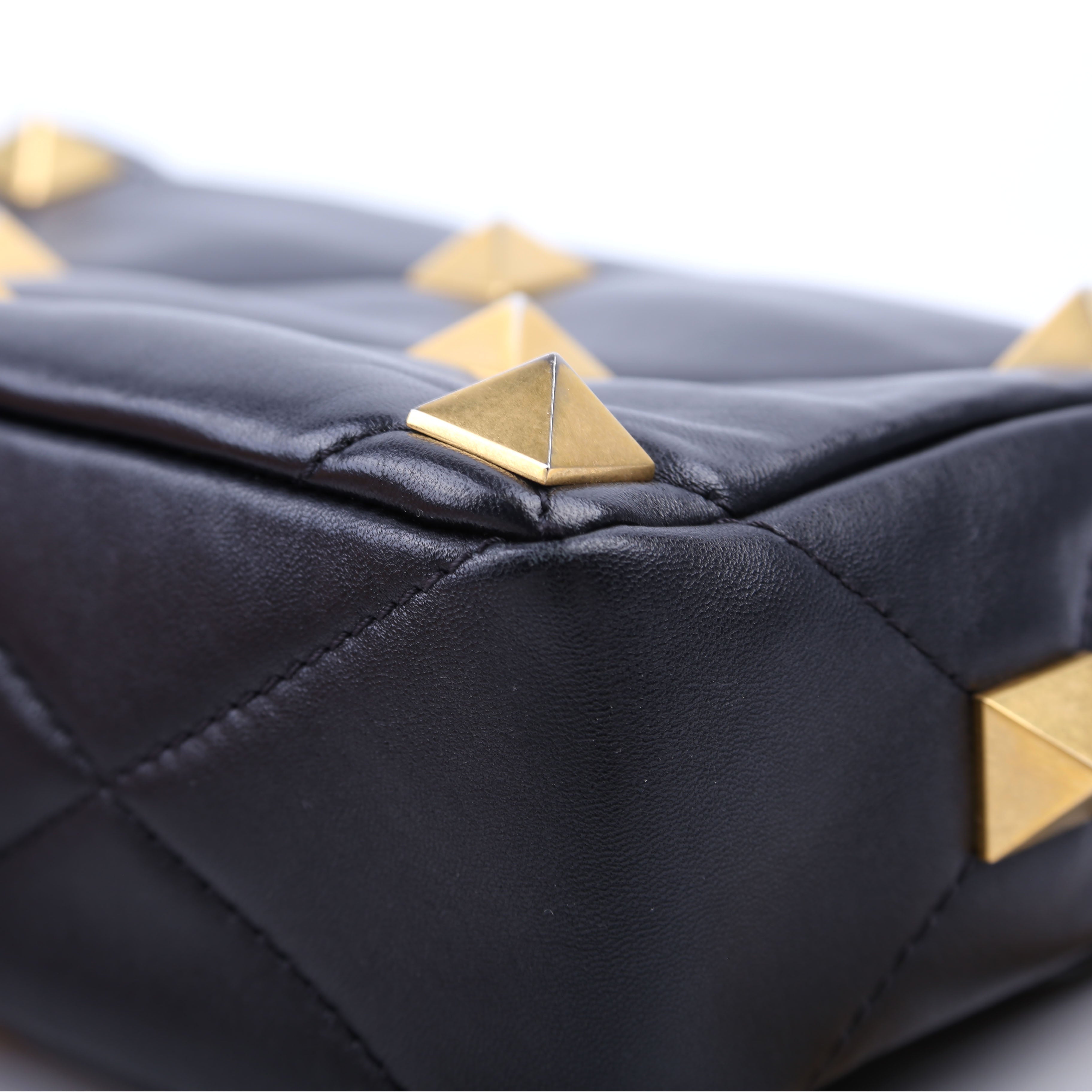 Roman Stud Medium Shoulder Bag Black