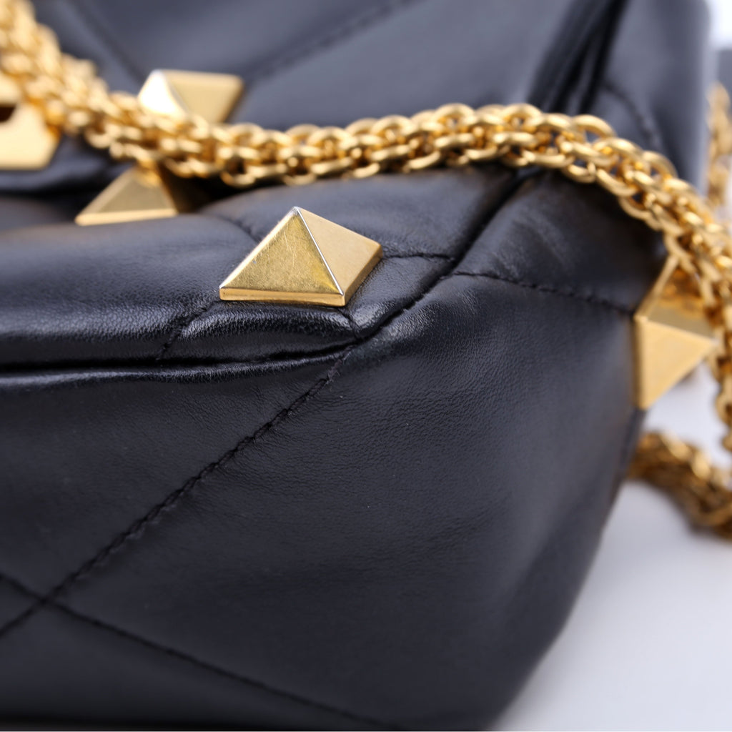 Roman Stud Medium Shoulder Bag Black