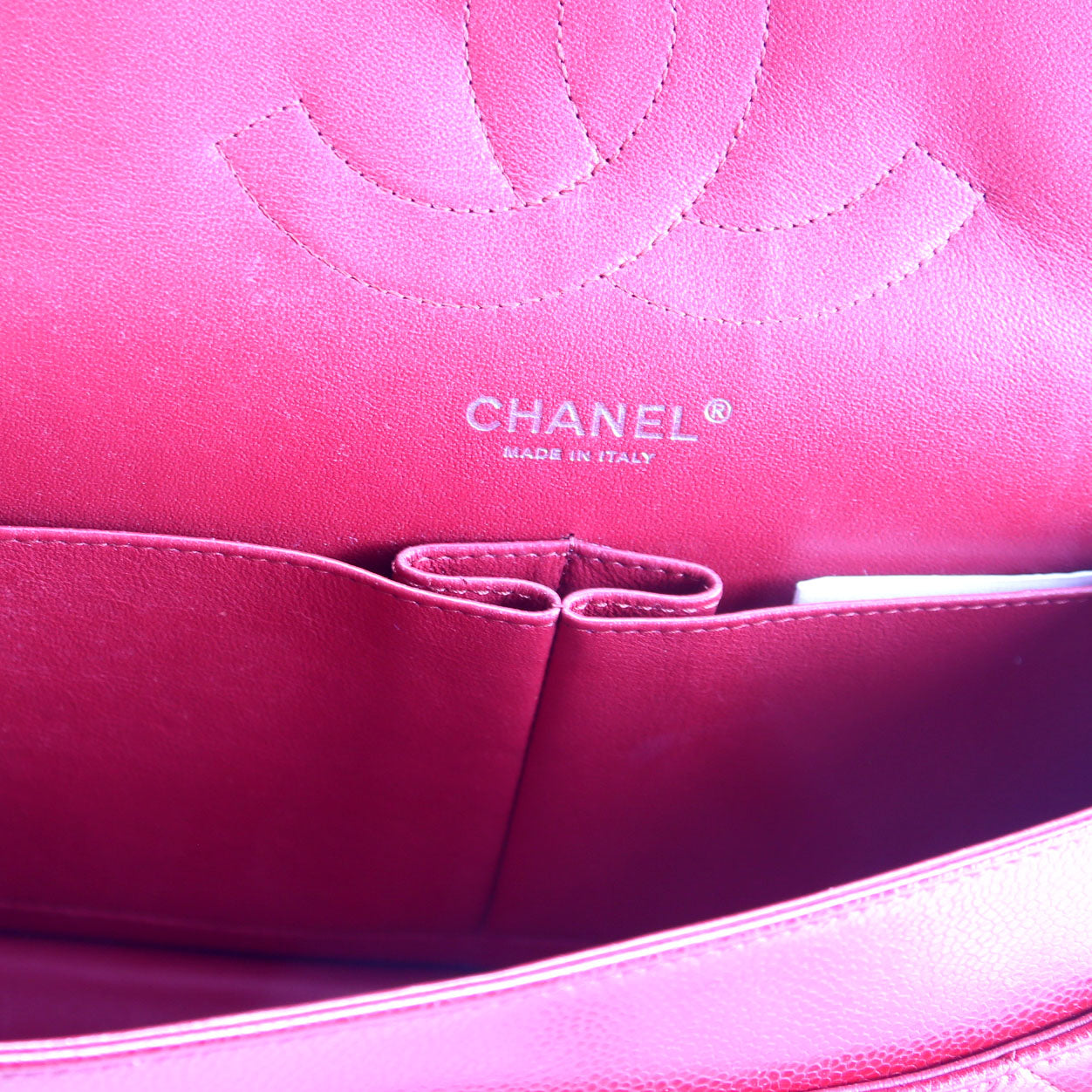 Classic Flap Jumbo Caviar 16M Red