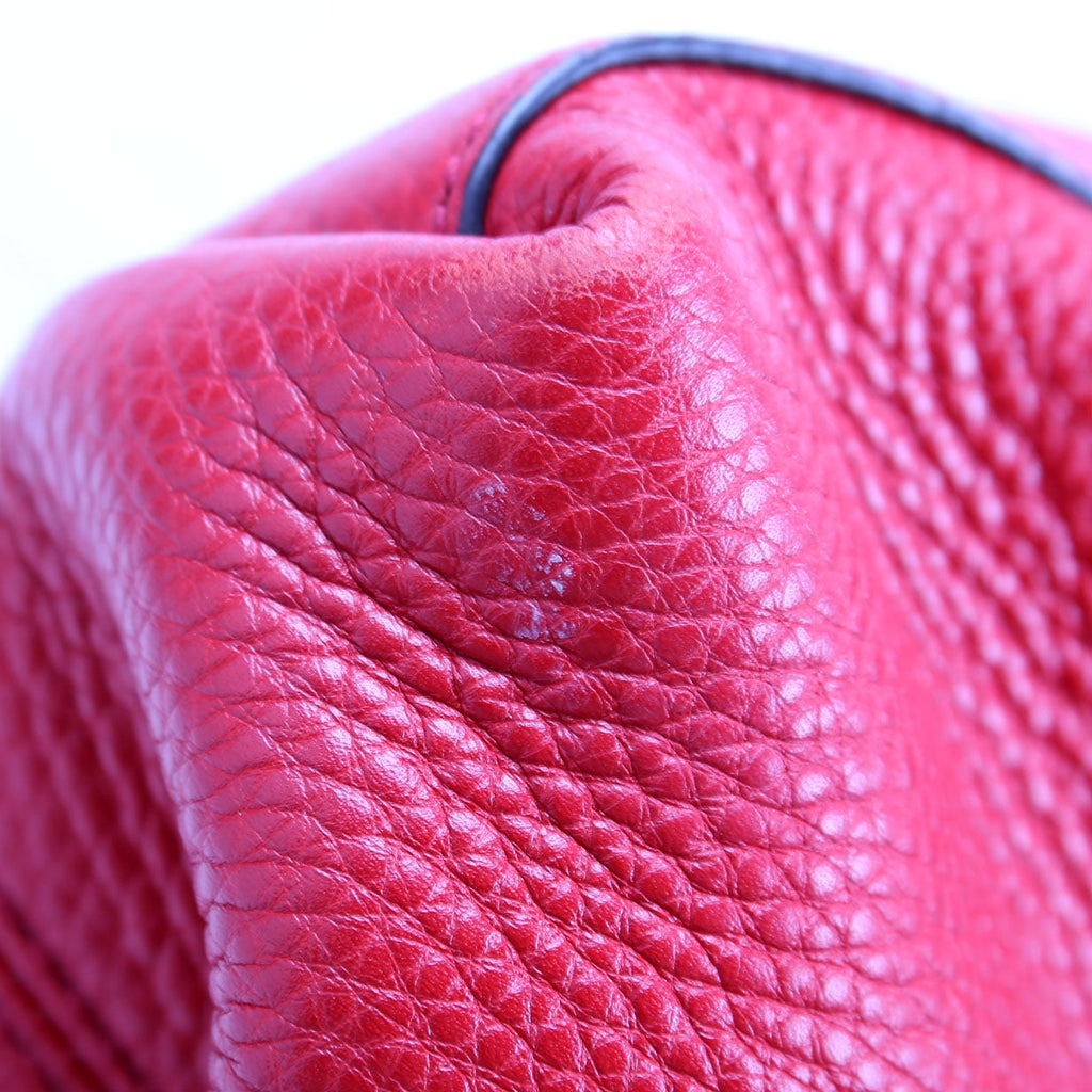 308982 Soho Leather Shoulder Medium Red