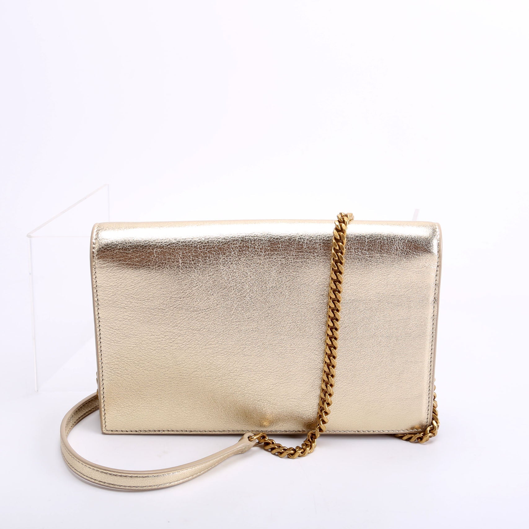 Envelope Chain Wallet Metallic Calfskin 402031 Gold