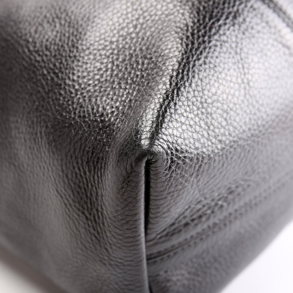 Spin Tote Grained Leather Black